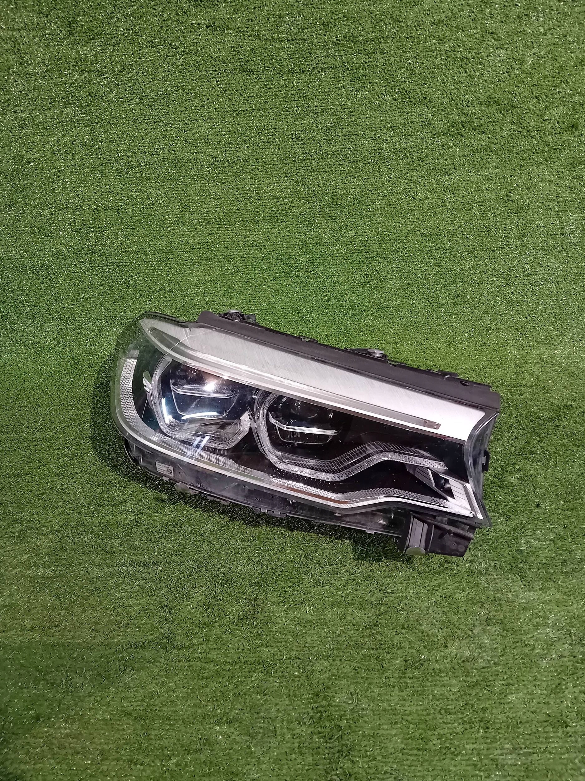 REFLEKTOR rechts vorne BMW 5 G30 G31 ADAPTIVE LED 17- NR.863