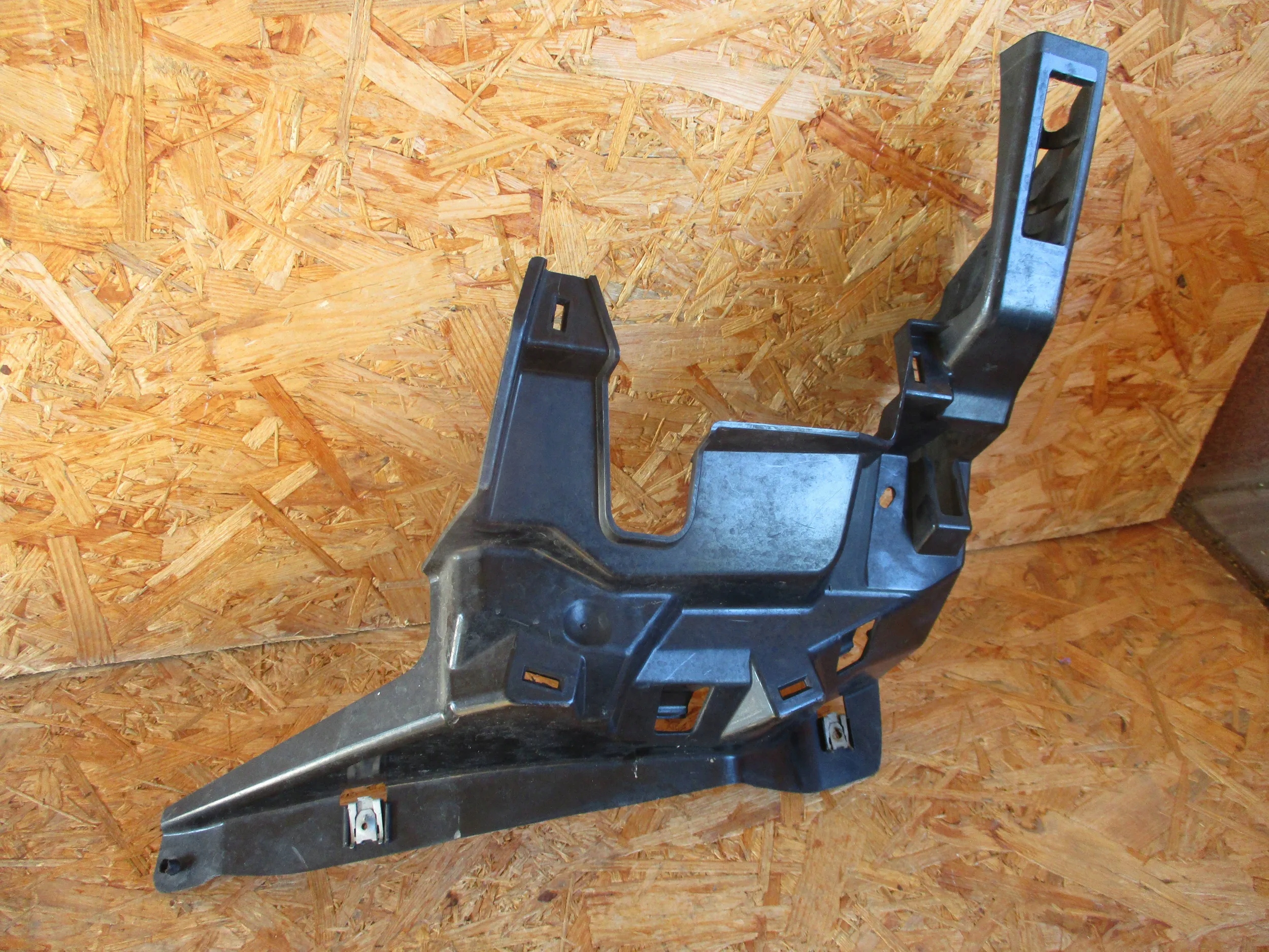 support right of a bumper front BMW 1 F20 F21