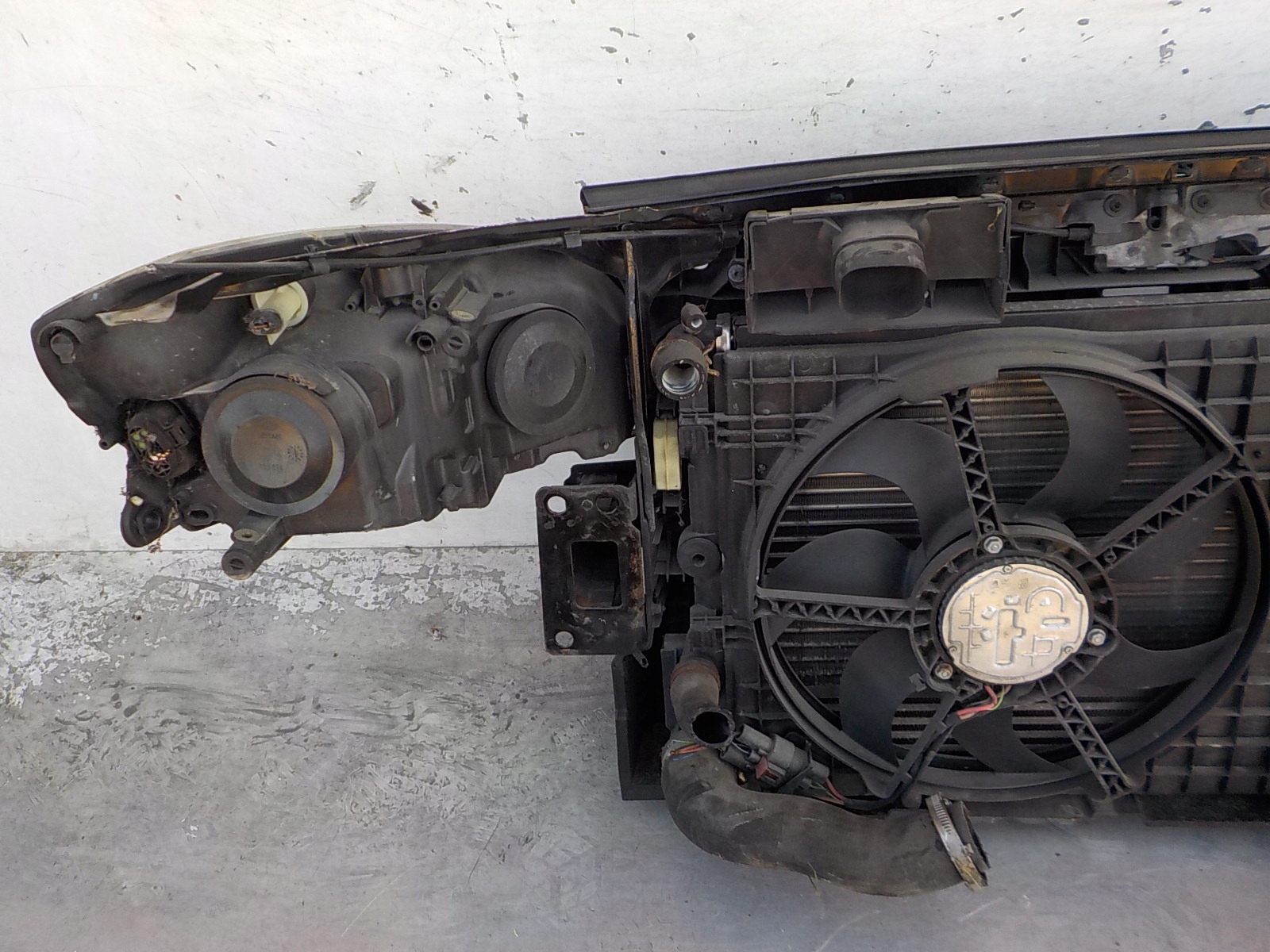 32 SKODA FABIA II LIFT TDI support panel for radiators sider radiator