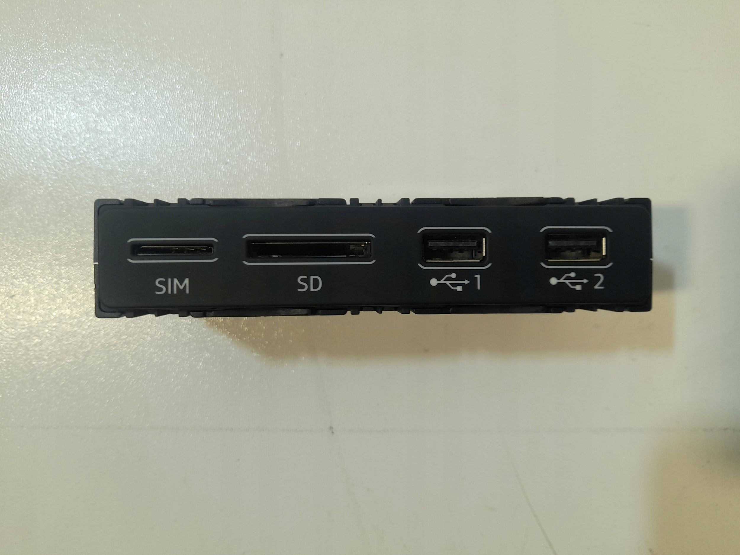 Audi A6 S6 C8 4K adapter USB 4N0035736A (AU85)