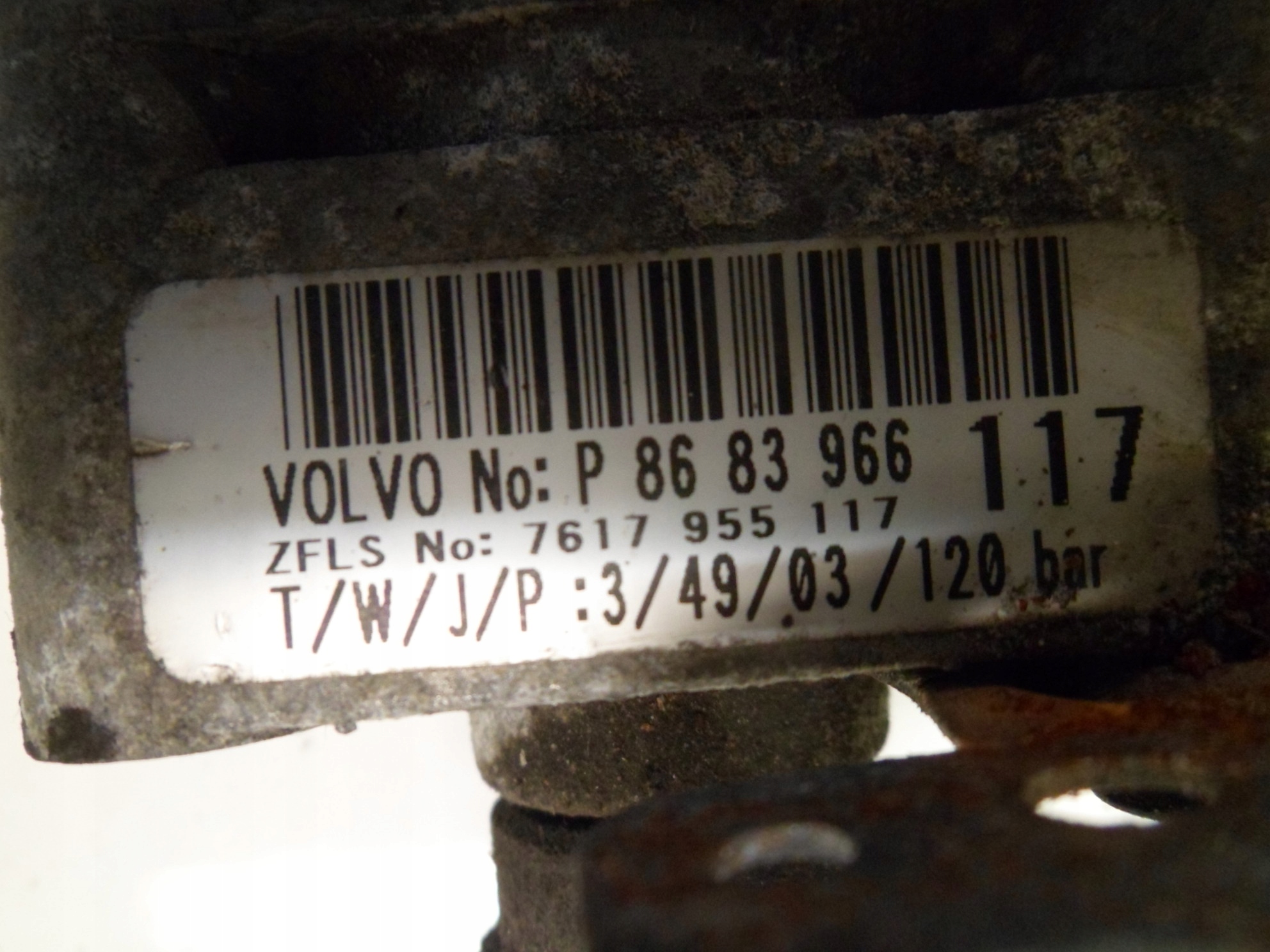 VOLVO 2.4 D5 Pompa servosterzo 8683966