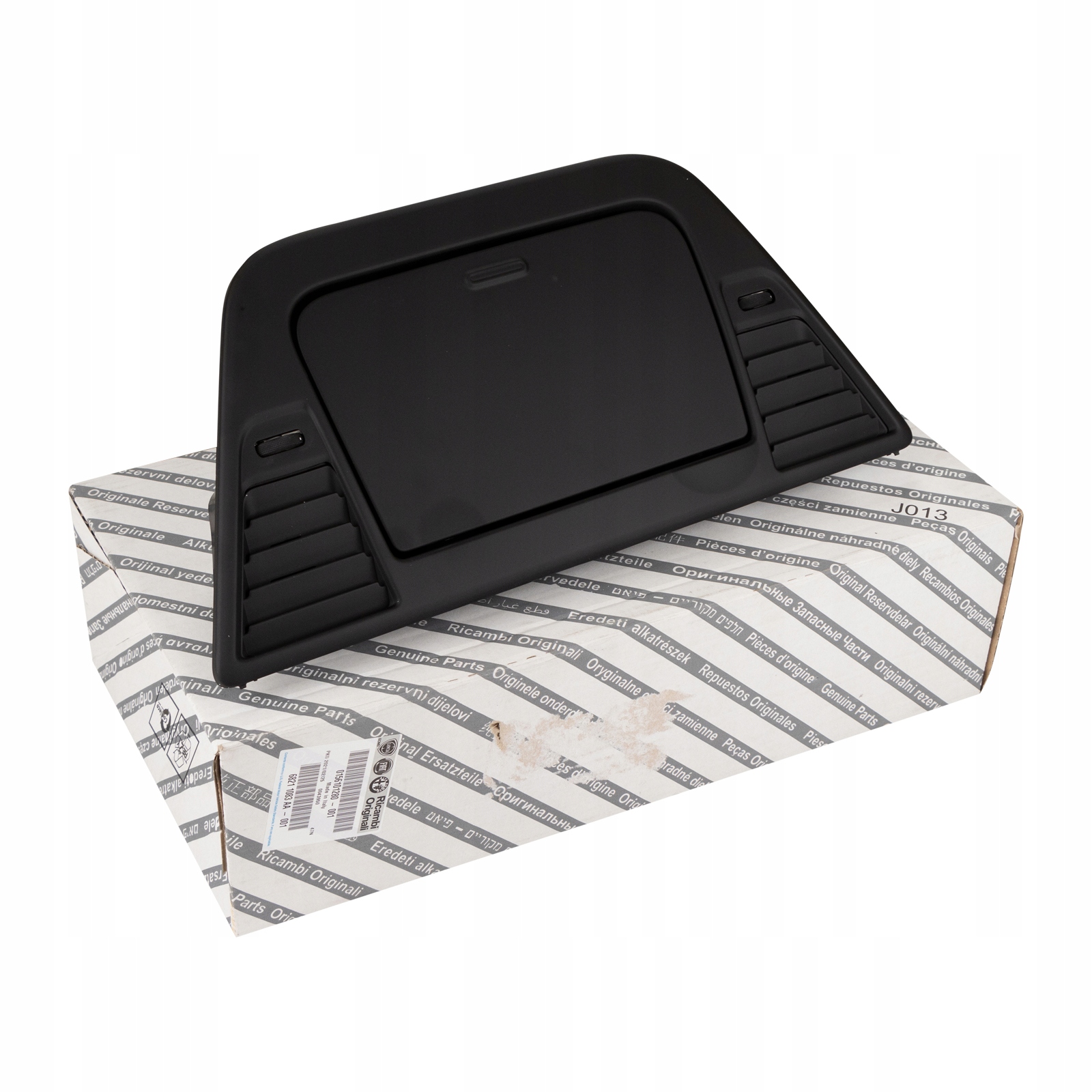 

Schowek na desce rozdzielczej Alfa Romeo Giulietta