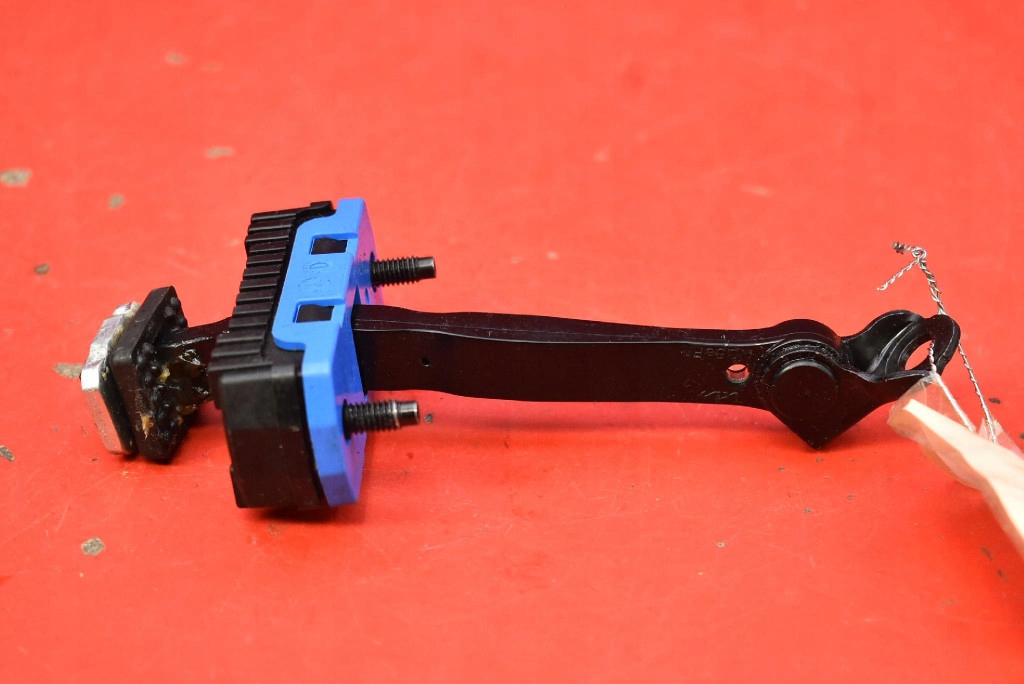 limiter door right front KIA SPORTAGE 5 V 21-25
