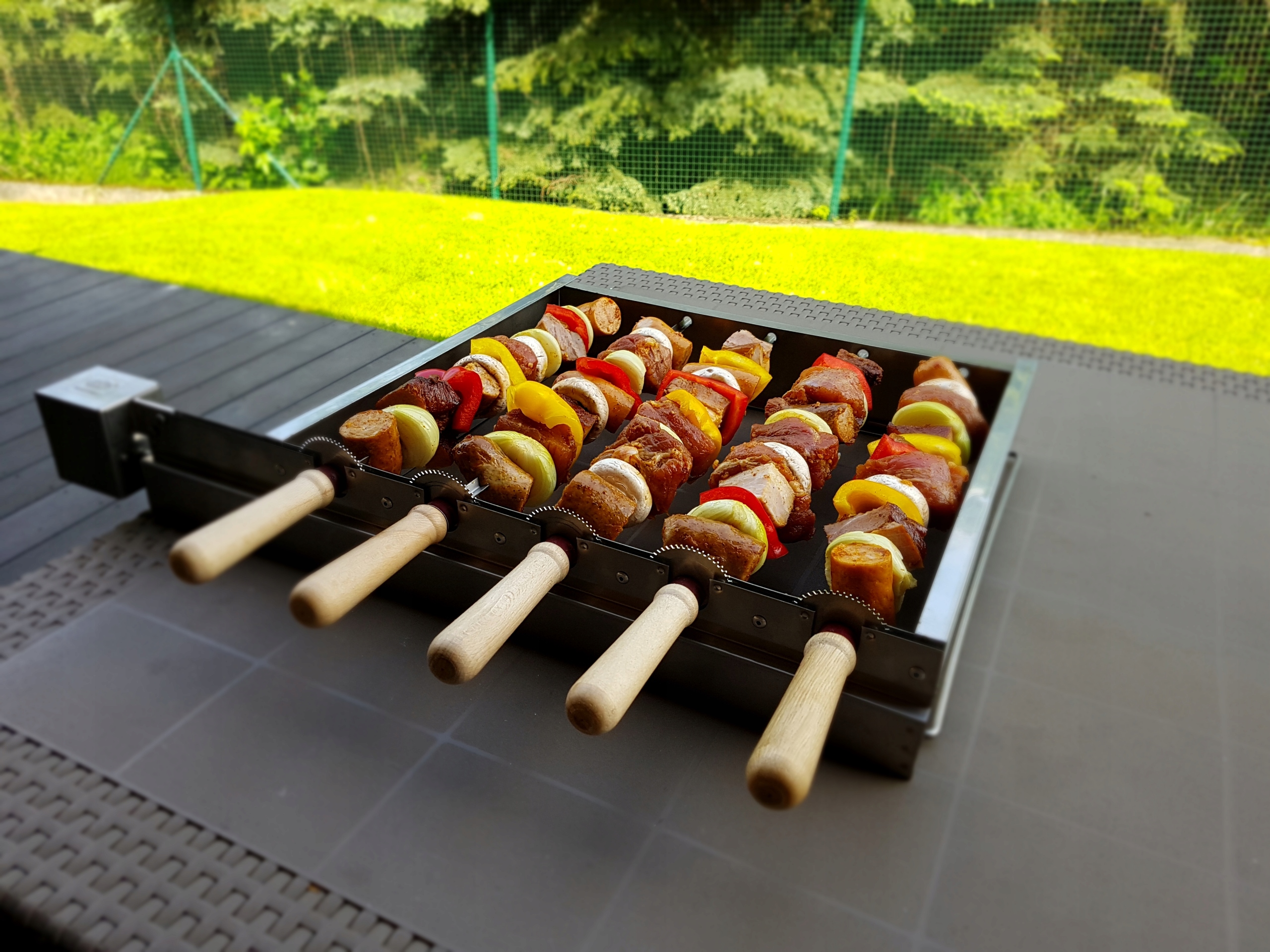 Zestaw do szaszłyków 5szpad akumulator + ładowarka Producent Alwi-Grill Sp. z o.o.