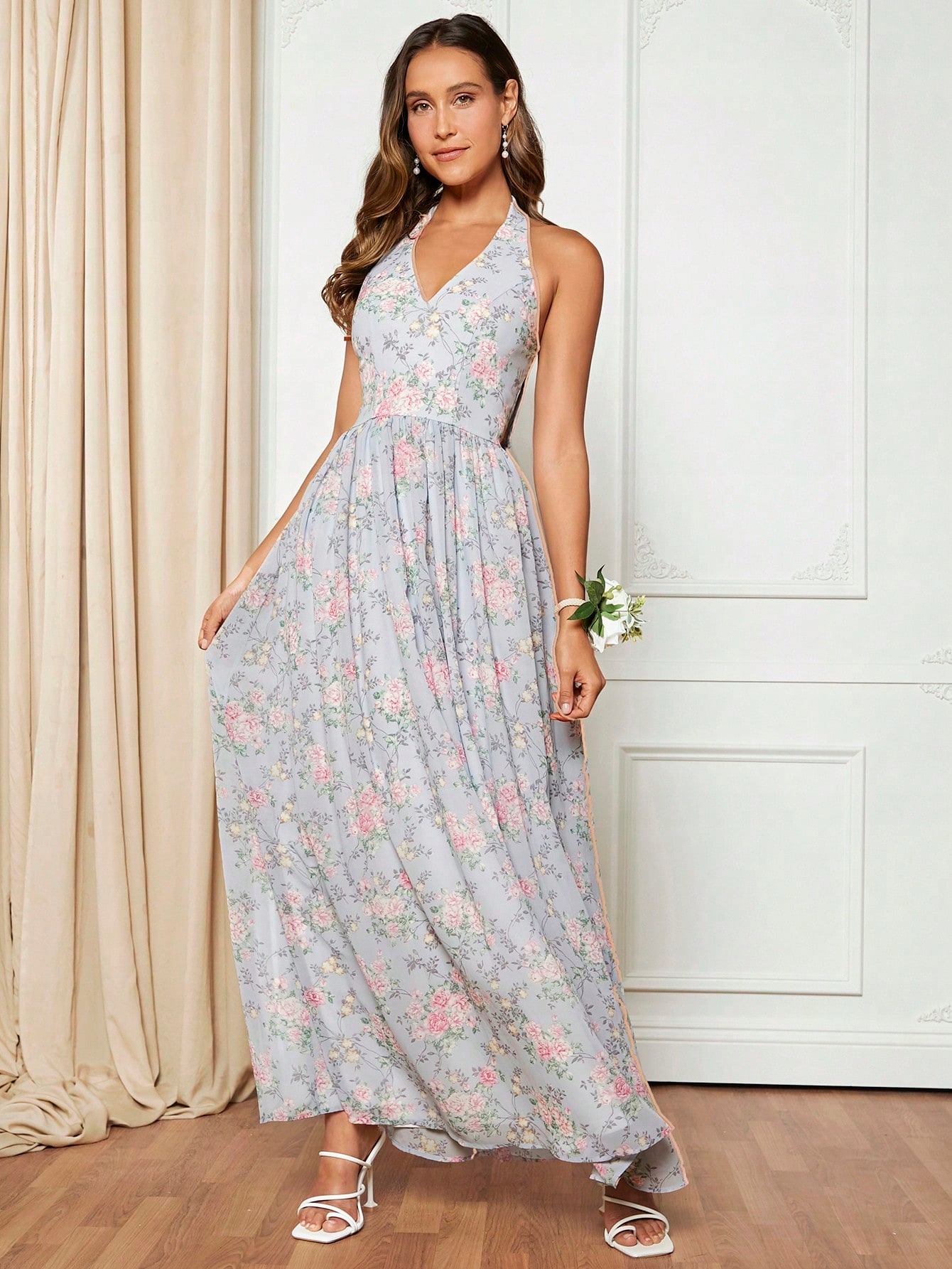 Šaty S Květinami A Výstřihem Do V Shein, Velikost 38