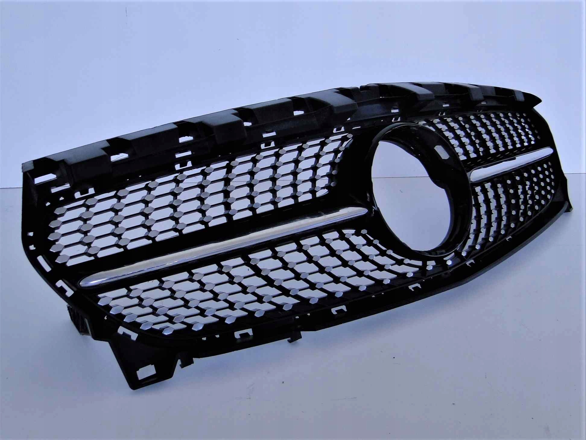MERCEDES CLA 117 LIFT GRILL ATRAPA DIAMENT AMG Producent części Mercedes-Benz OE