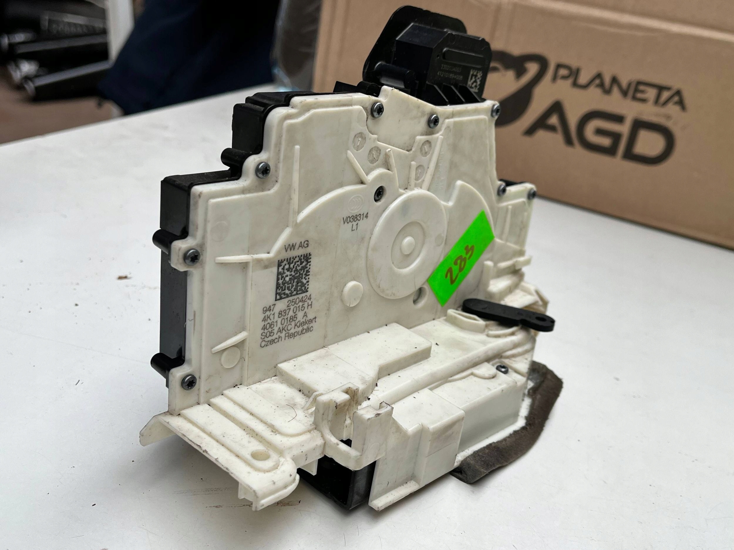 AUDI Q8 A6 C8 lock door left front 4K1837015H !J