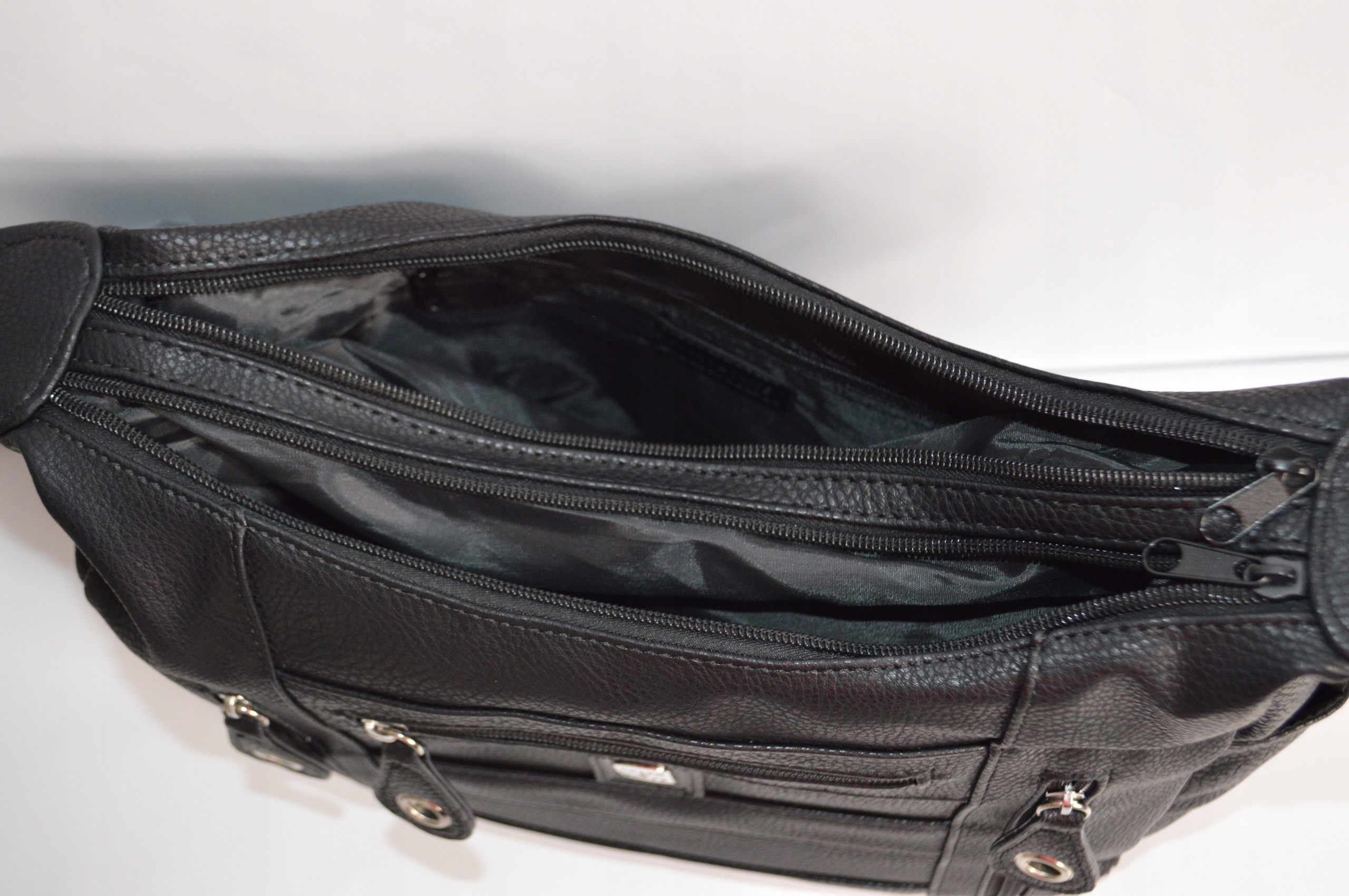 DUŻA TOREBKA DAMSKA LISTONOSZKA NA RAMIĘ Styl miejski