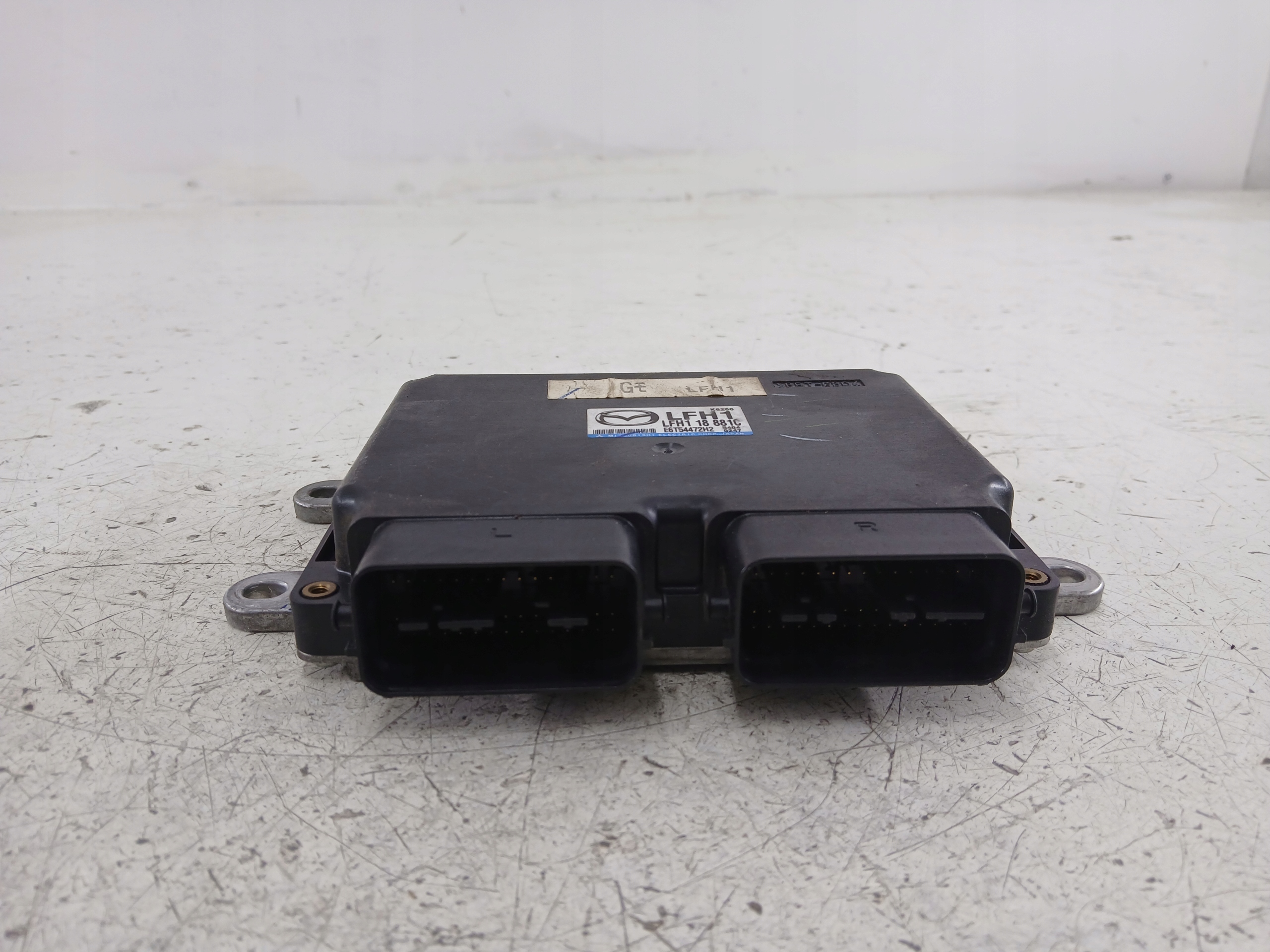MAZDA 6 GG 2.0 control unit of the engine LFH118881C