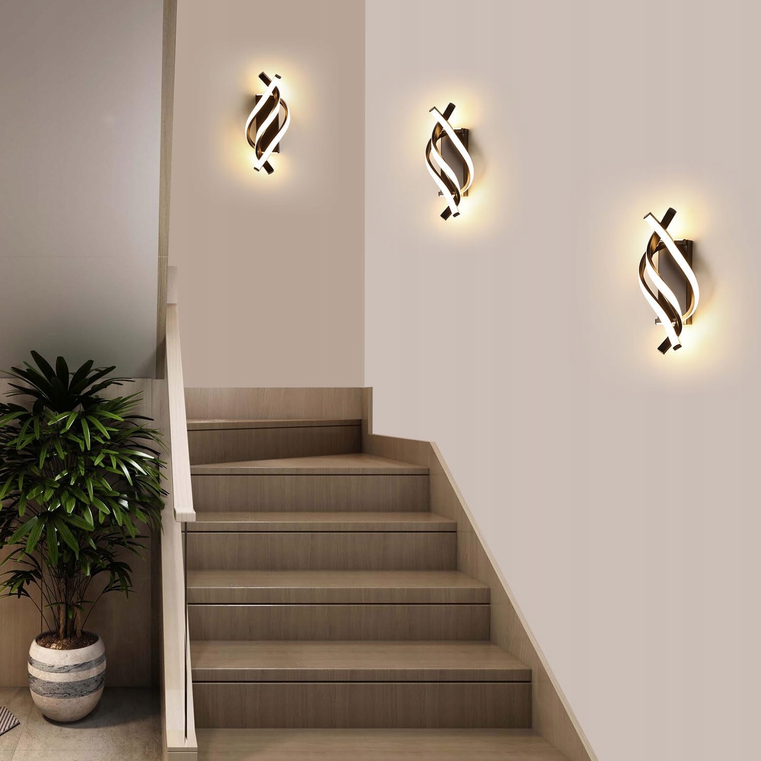 NÁSTENNÁ LAMPA LED VNÚTORNÁ DO SPÁLNE, OBÝVAČKY 22W 3000K Značka Comely