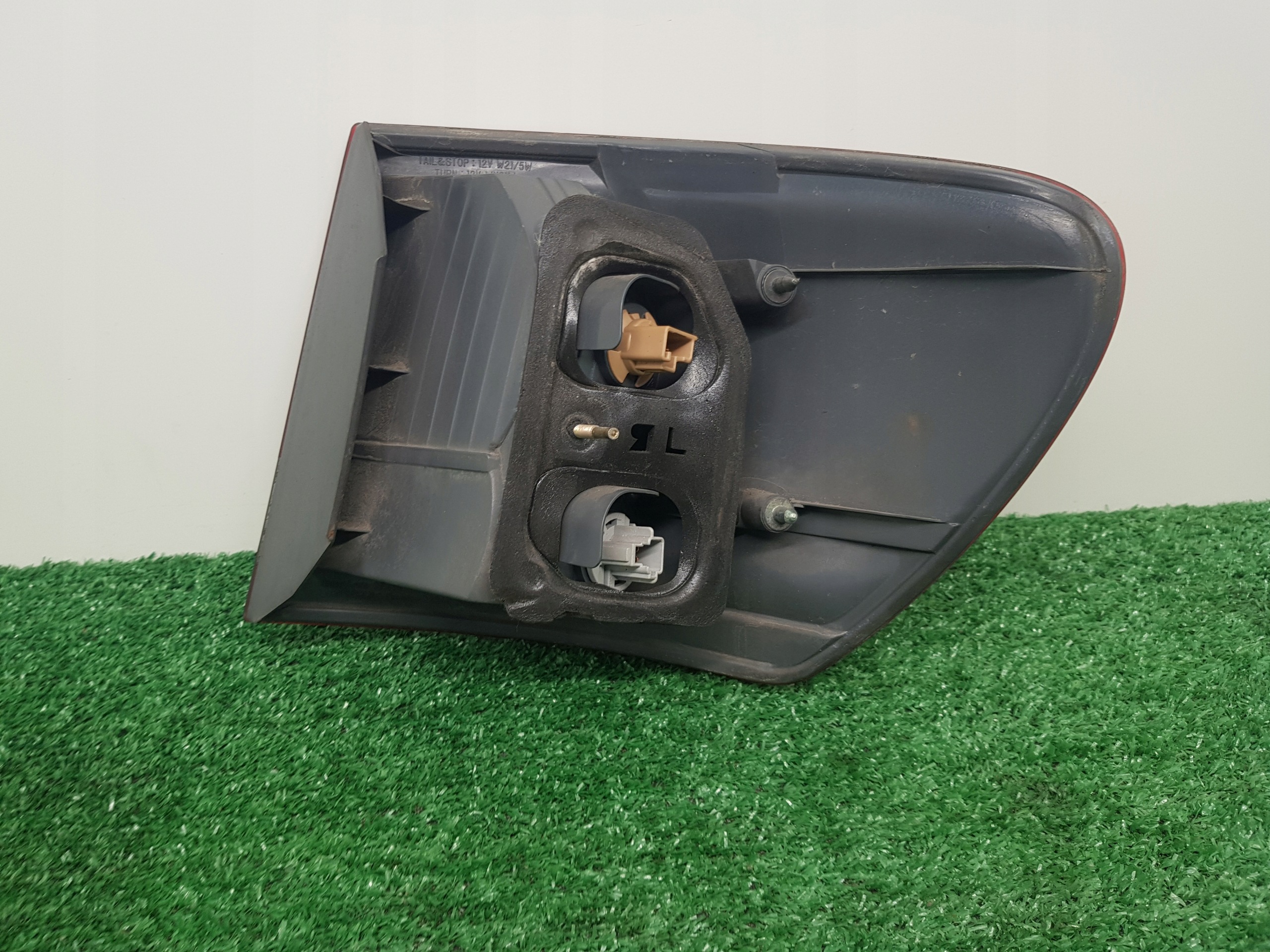 light left rear TOYOTA AVENSIS VERSO