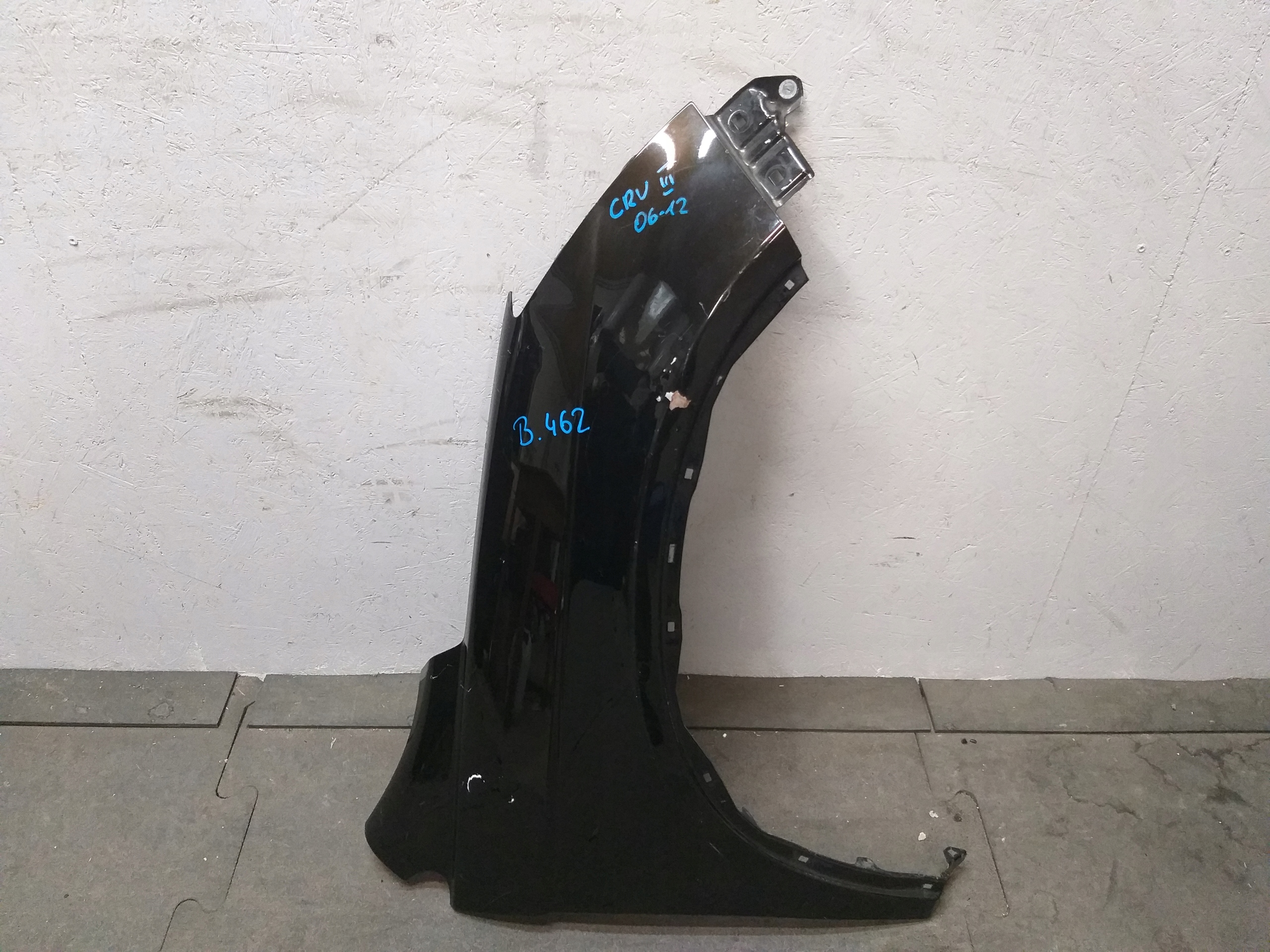 FENDER FRONT RIGHT HONDA CRV III 3 06-12
