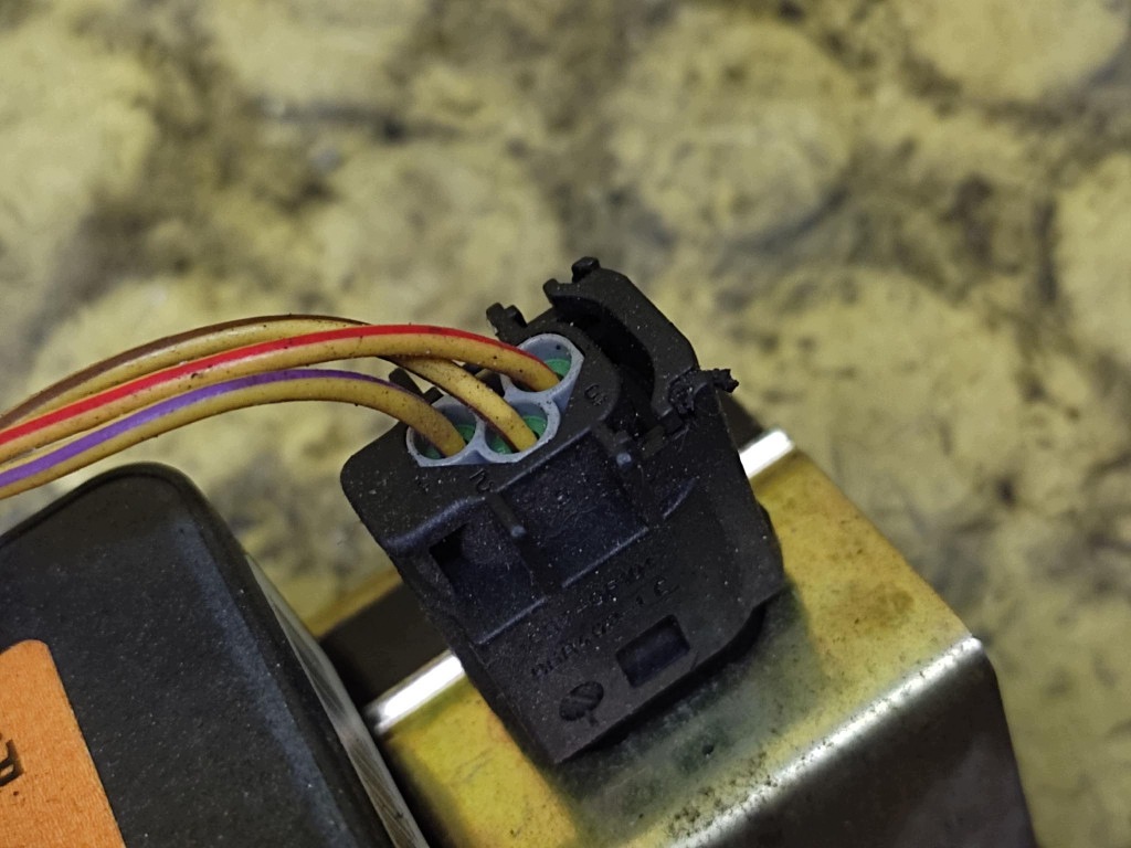 AUDI A3 8L Sensor ESP 1J0907657B