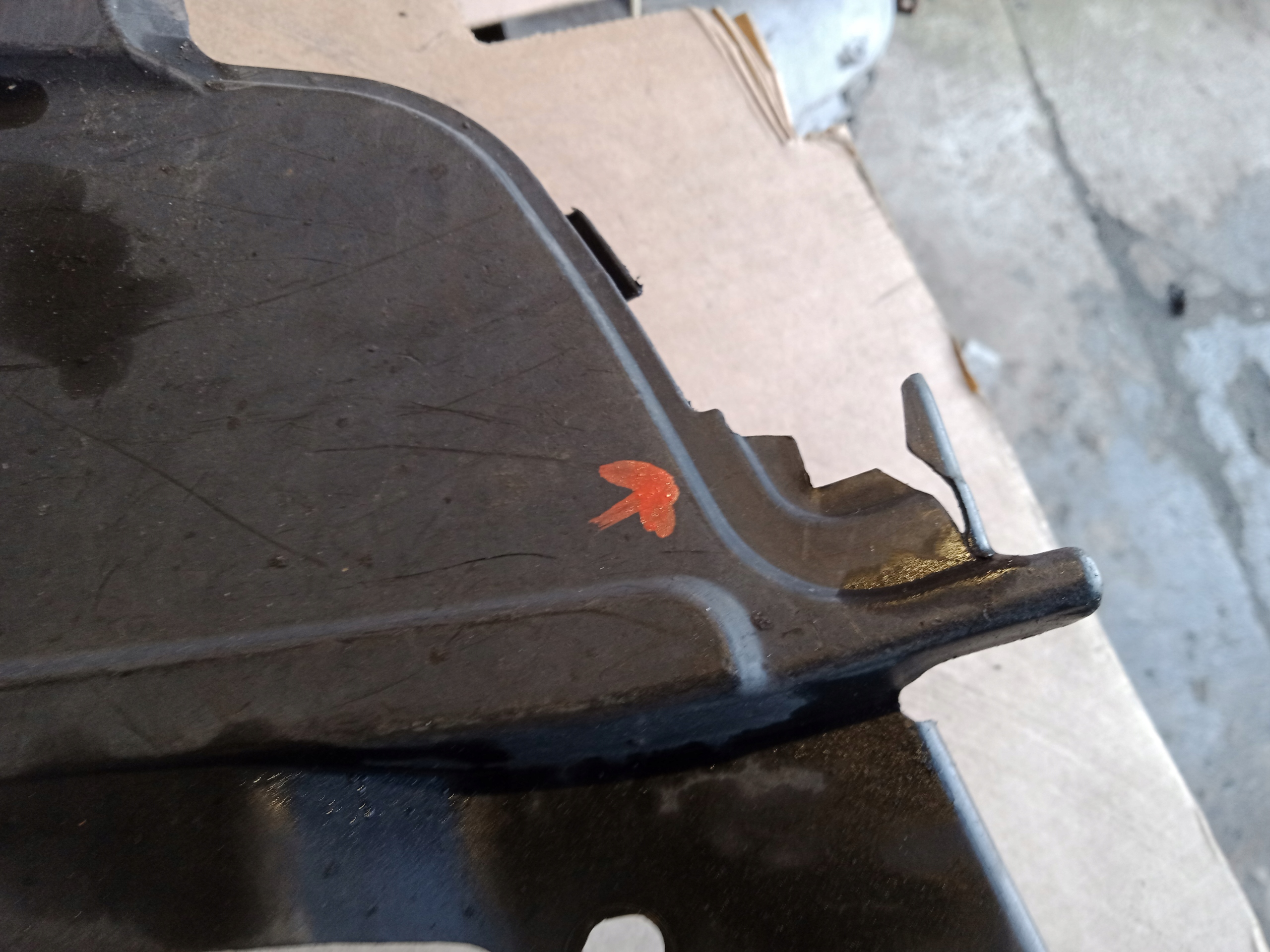 HYUNDAI SONATA mudguard left front 2006-09R