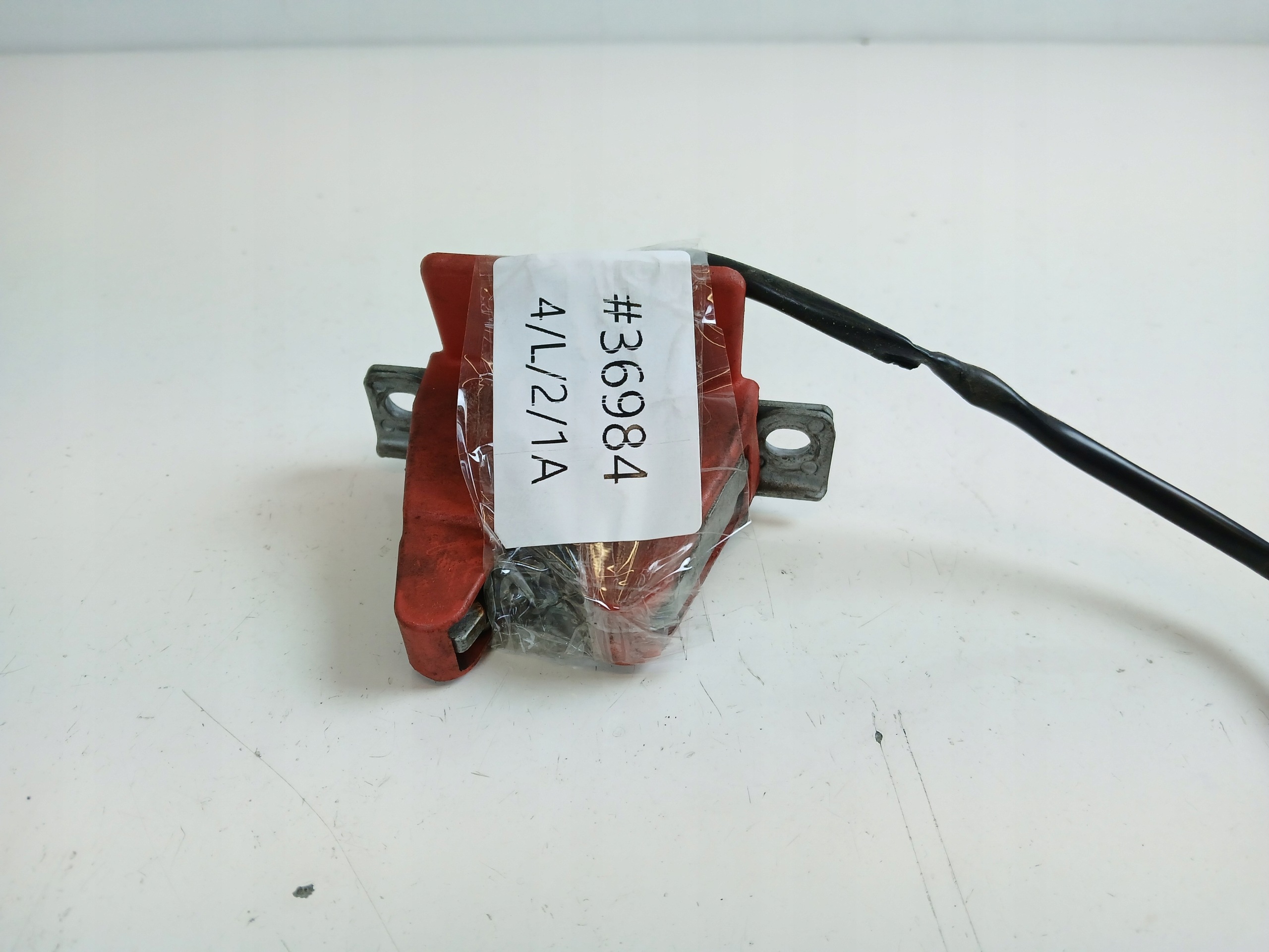 VW FOX lock bonnet boot 5Z6827505