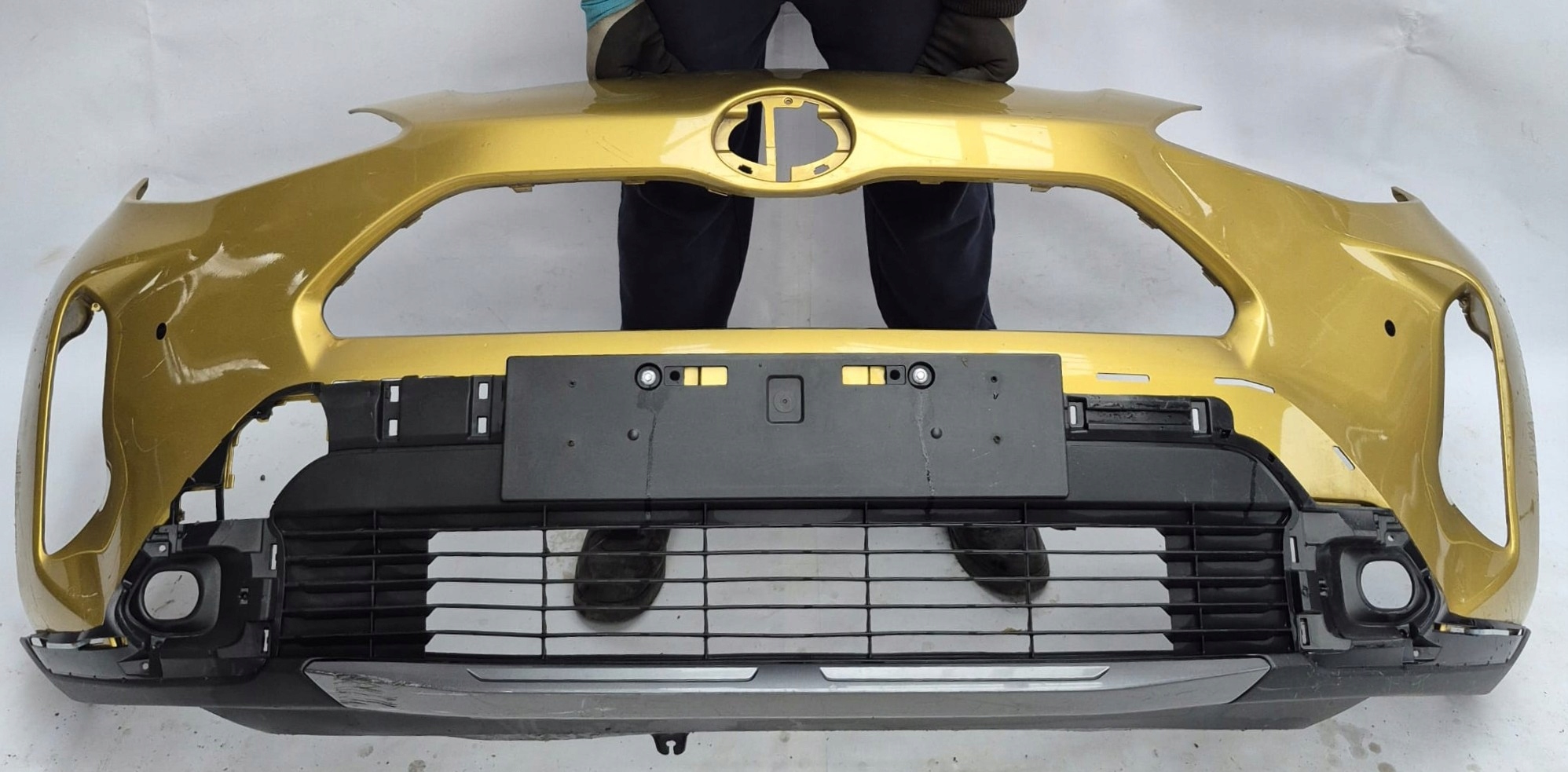 TOYOTA YARIS CROSS ADVENTURE 21- bumper front front PDC 52119-0DC20