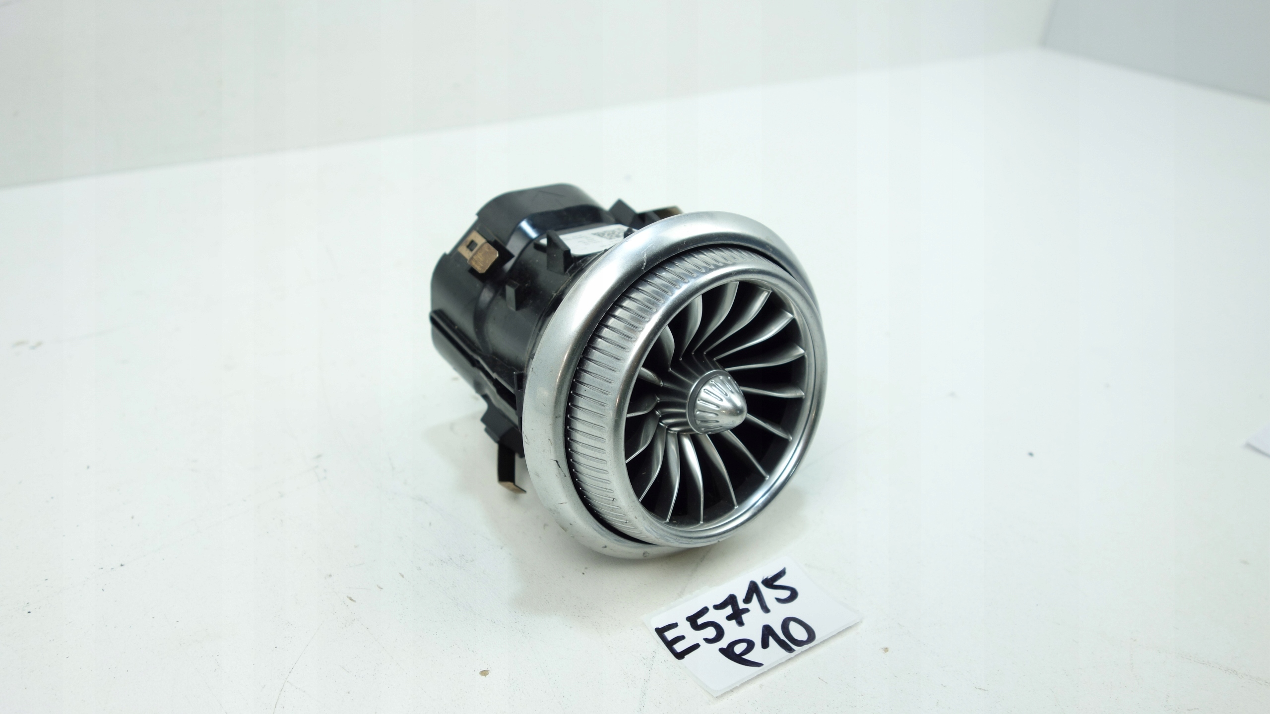 grid air conditioning devices MERCEDES-BENZ EQS V297 2021- A2978304100
