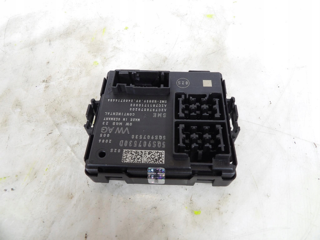 SKODA SUPERB IV 4 module GATEWAY 5QS907530D