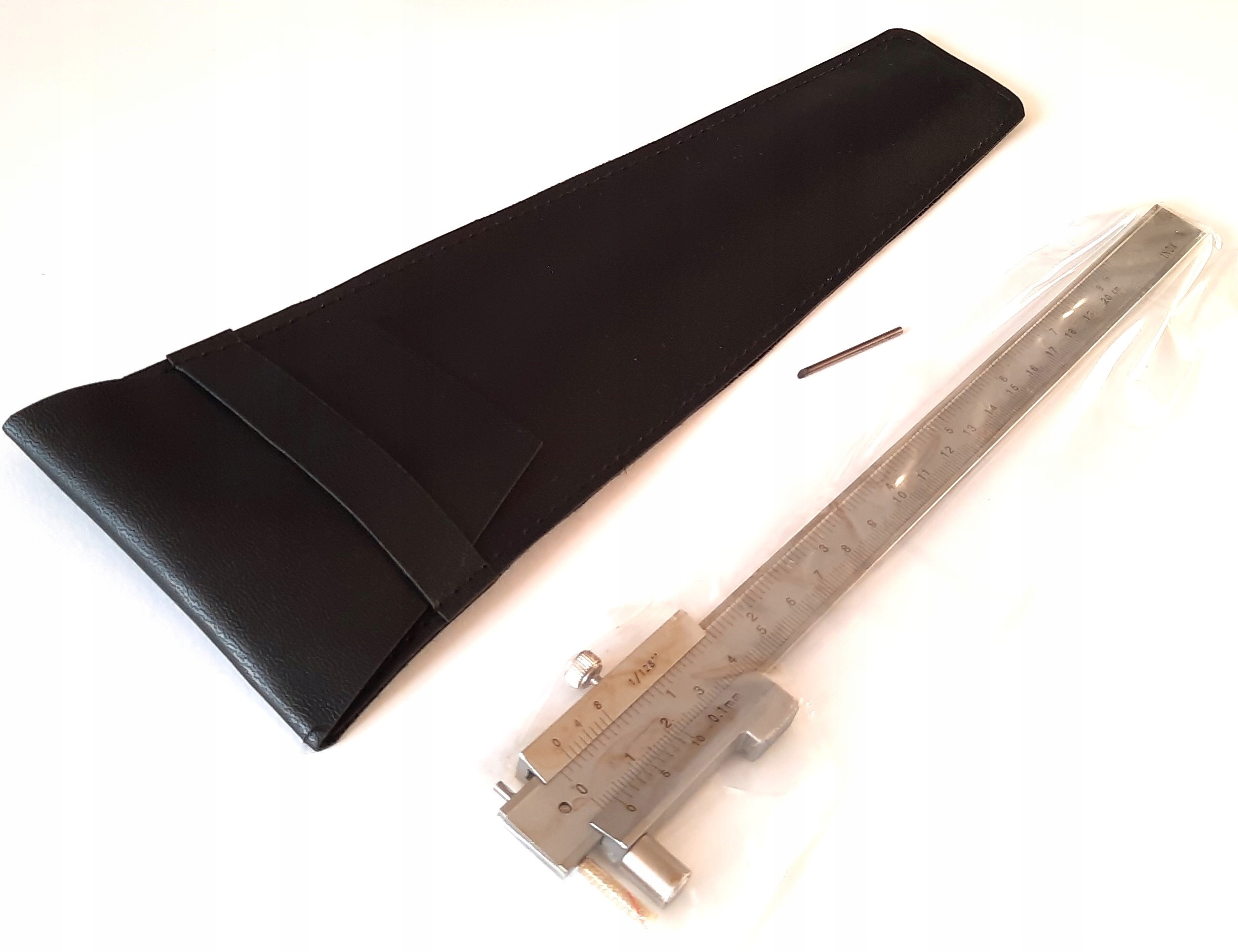 SUWMIARKA TRASERSKA Z RYSIKIEM 400 mm 0,05 INOX + 1 RYSIK Kod producenta 400