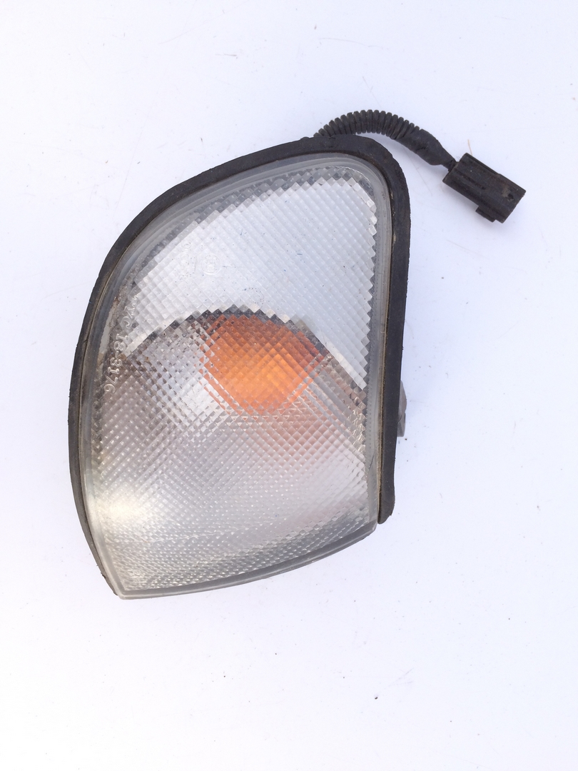 indicator NISSAN ALMERA right 183176B NISSAN