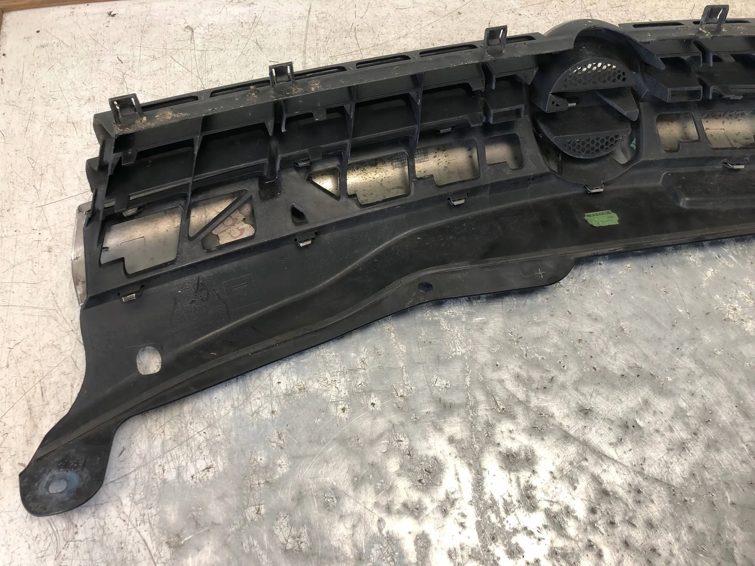Grill Grill OPEL ASTRA H 13108463