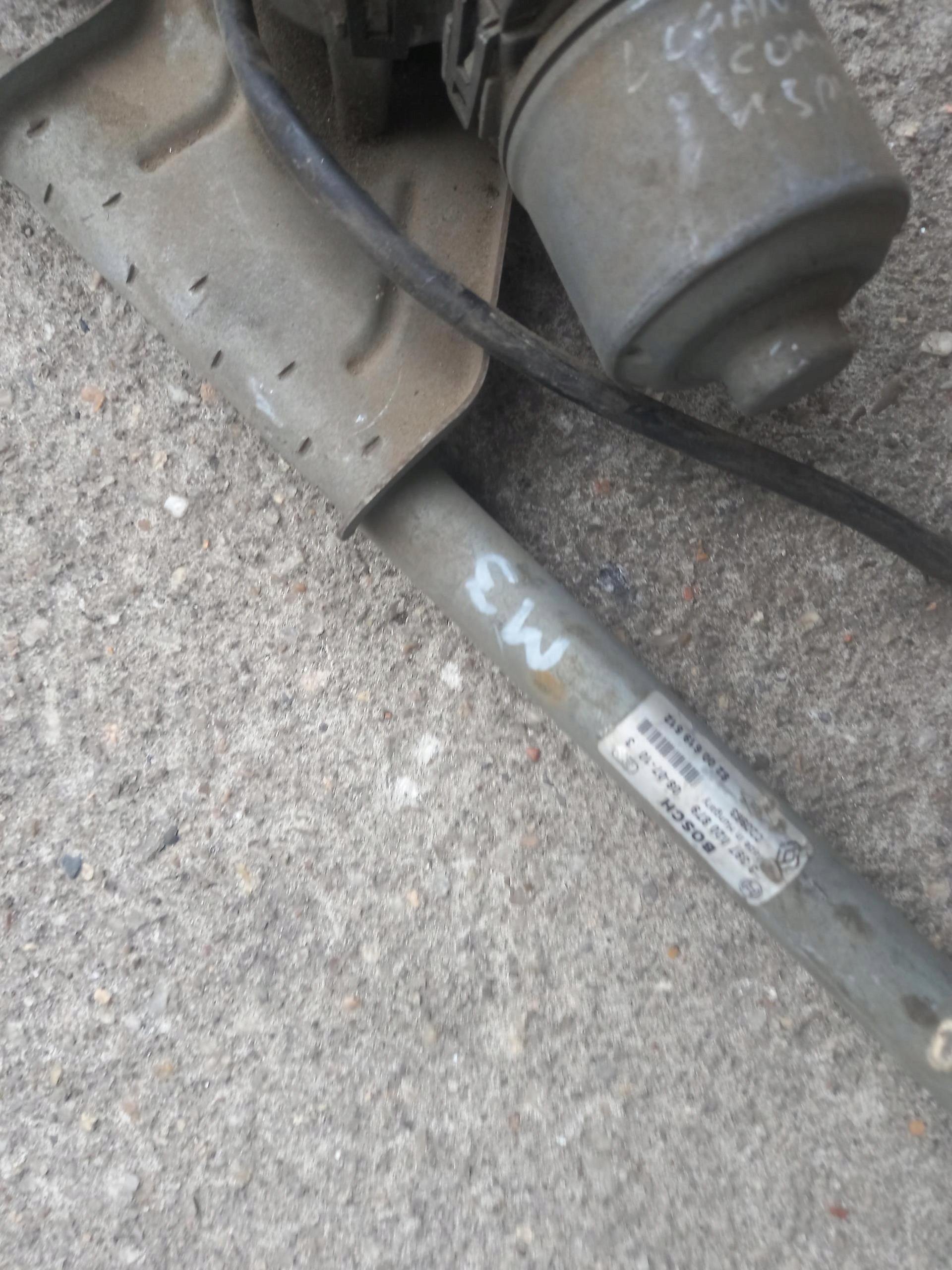 wiper mechanism front DACIA SANDERO and EU