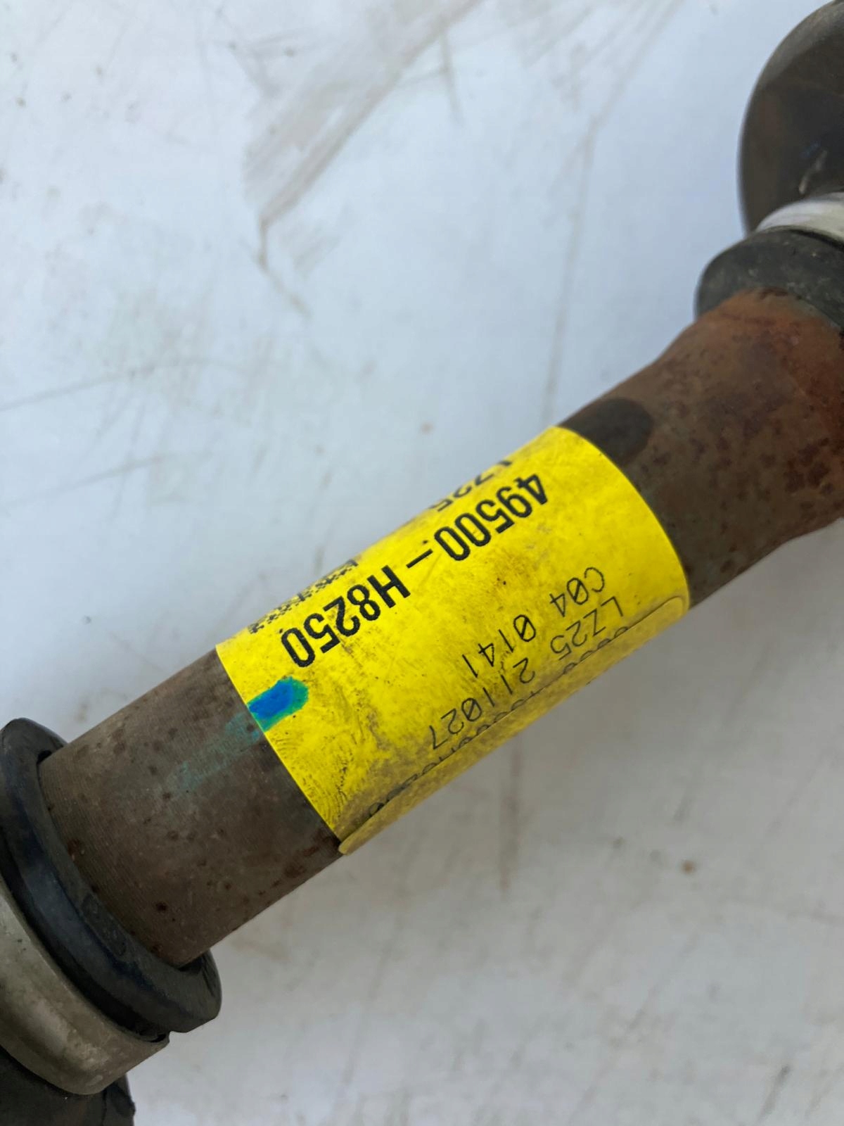 semi-axis left KIA STONIC 1.0 T-GDI 49500-H8250
