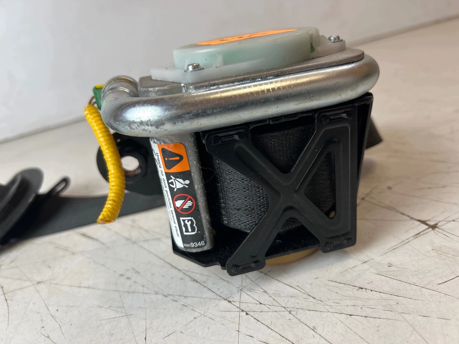 tension belt safety front front left Opel Mokka A and X