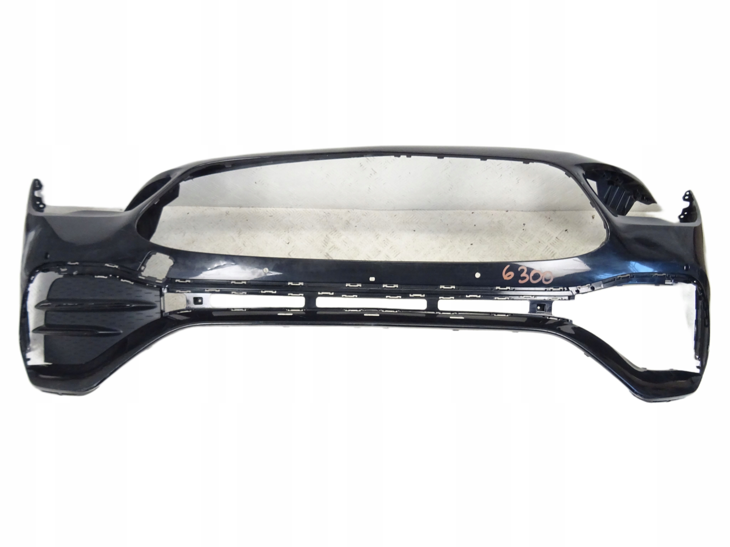 MERCEDES GLA 247 AMG bumper front front
