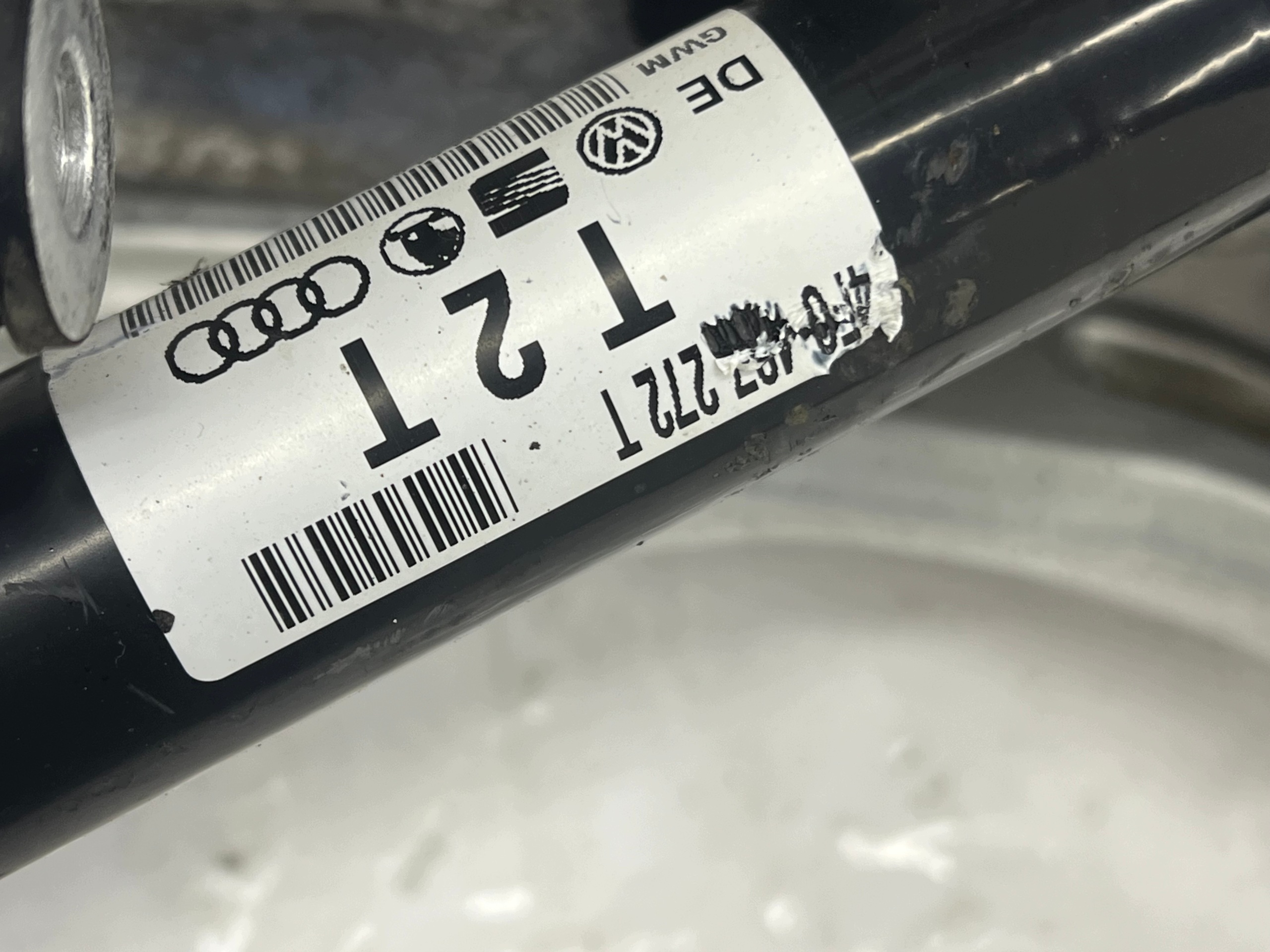 AUDI A6 C6 LIFT swing front front right MCPERSON semi-axis 4F0258