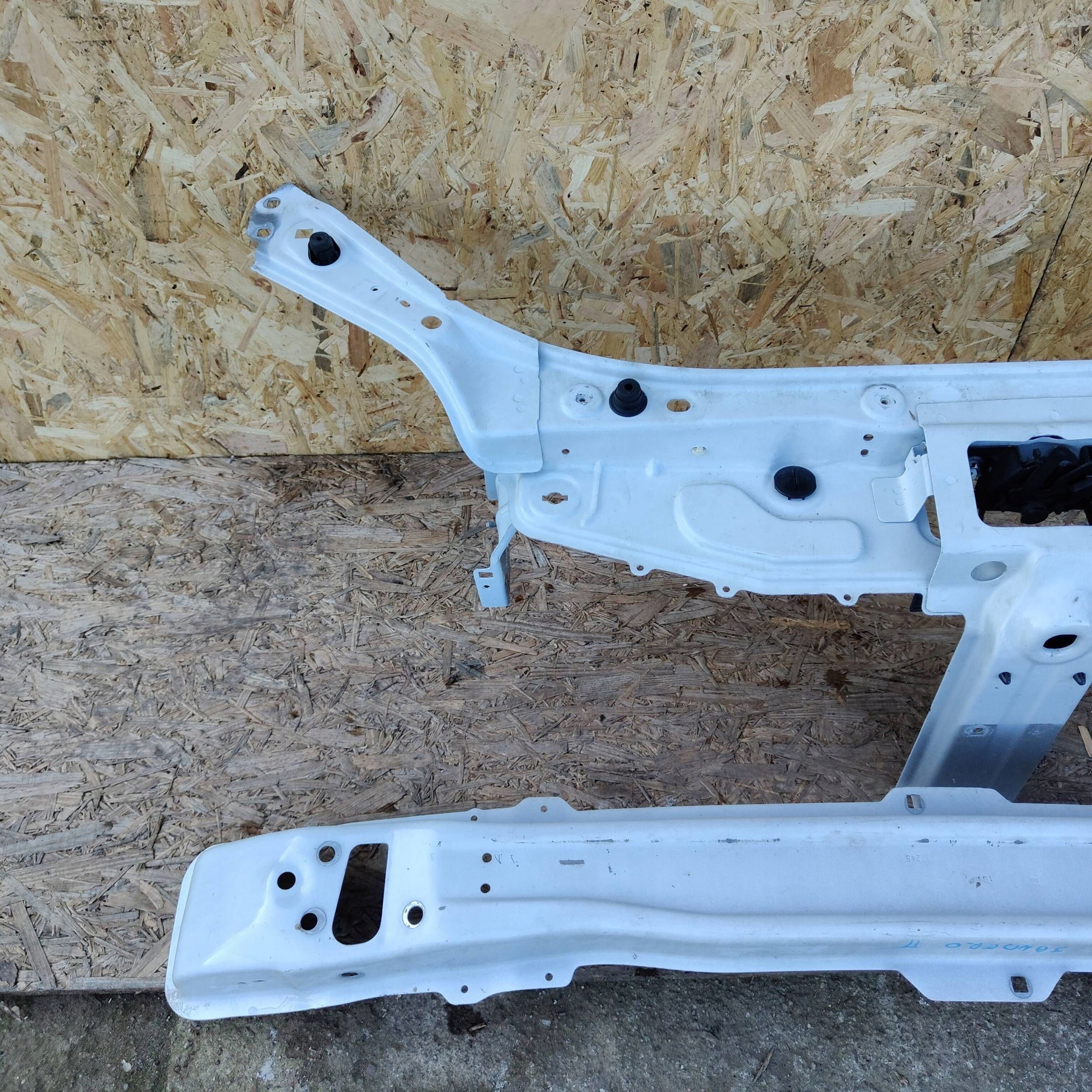 support panel for radiators front Dacia Sandero II