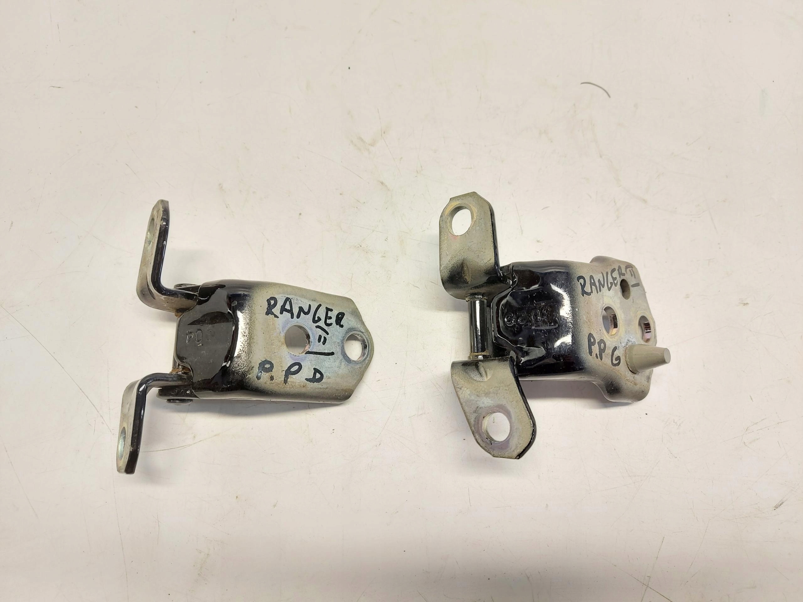Ford Ranger VI 6 2023r hinge door right front upper lower kpl.