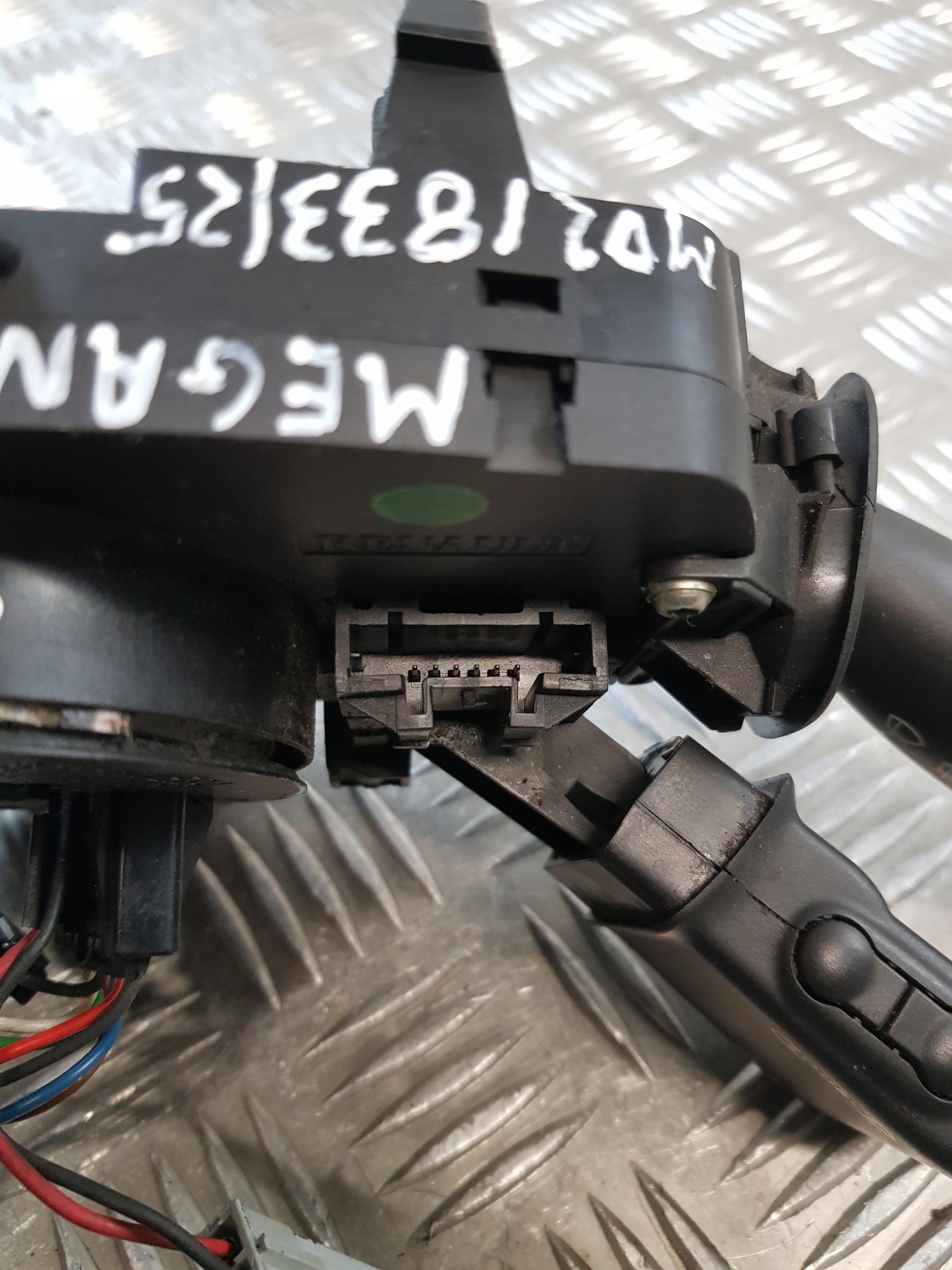 commande levier commodo sous volant RENAULT MEGANE II