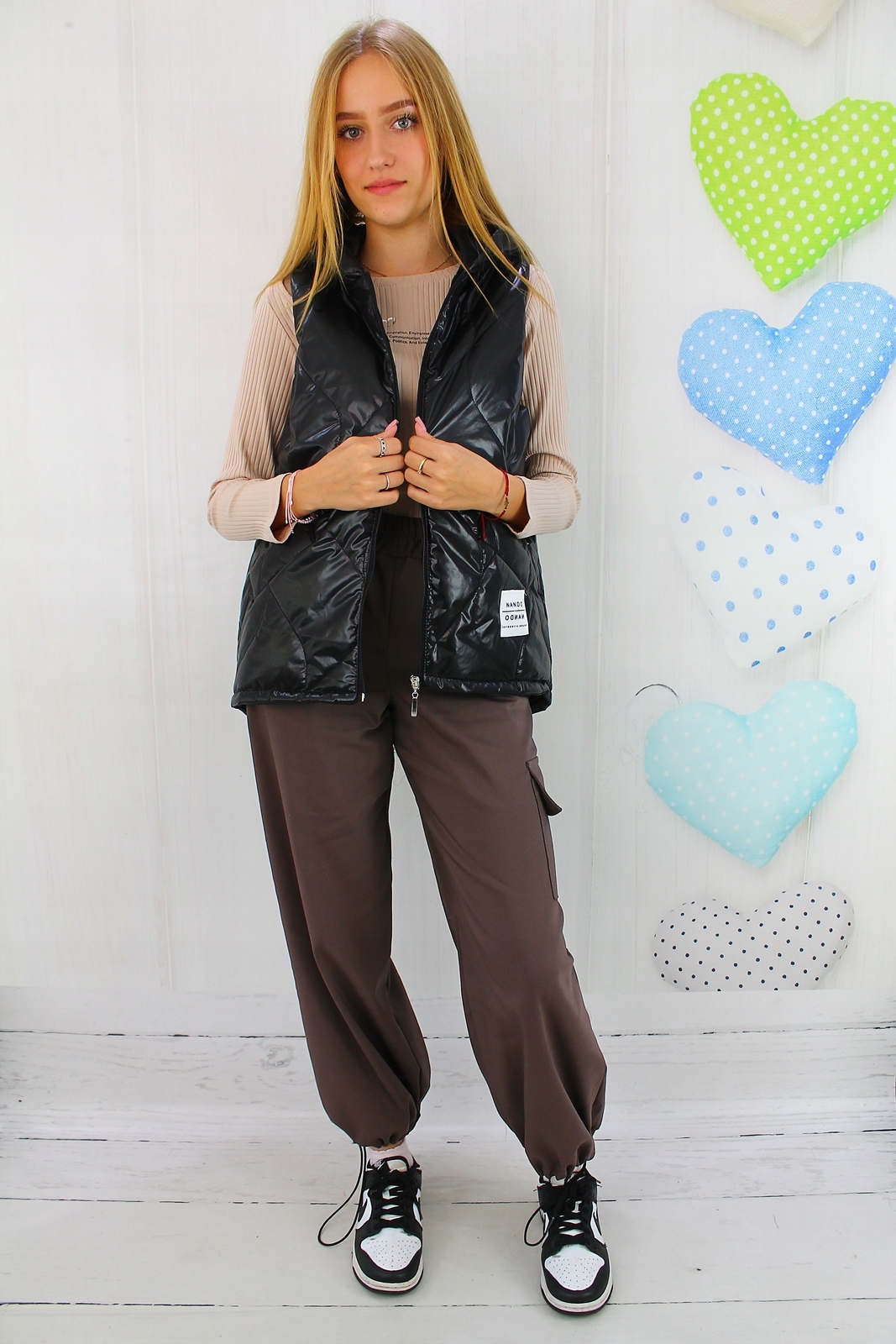 CZARNA PIKOWANA KAMIZELKA Z KAPTUREM 146 Marka Inna marka