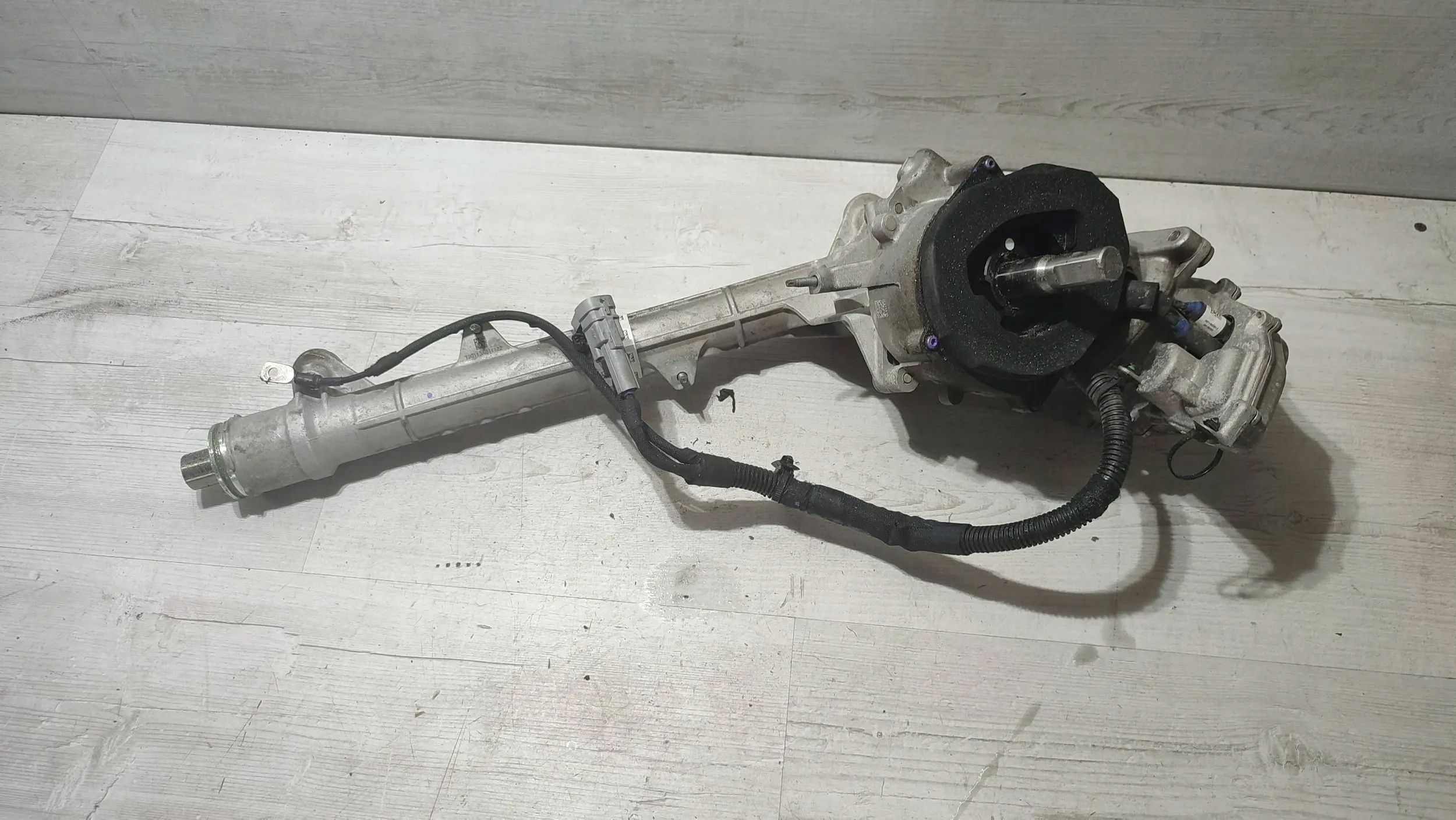 Peugeot 208 2023 Boîter direction Boîter direction