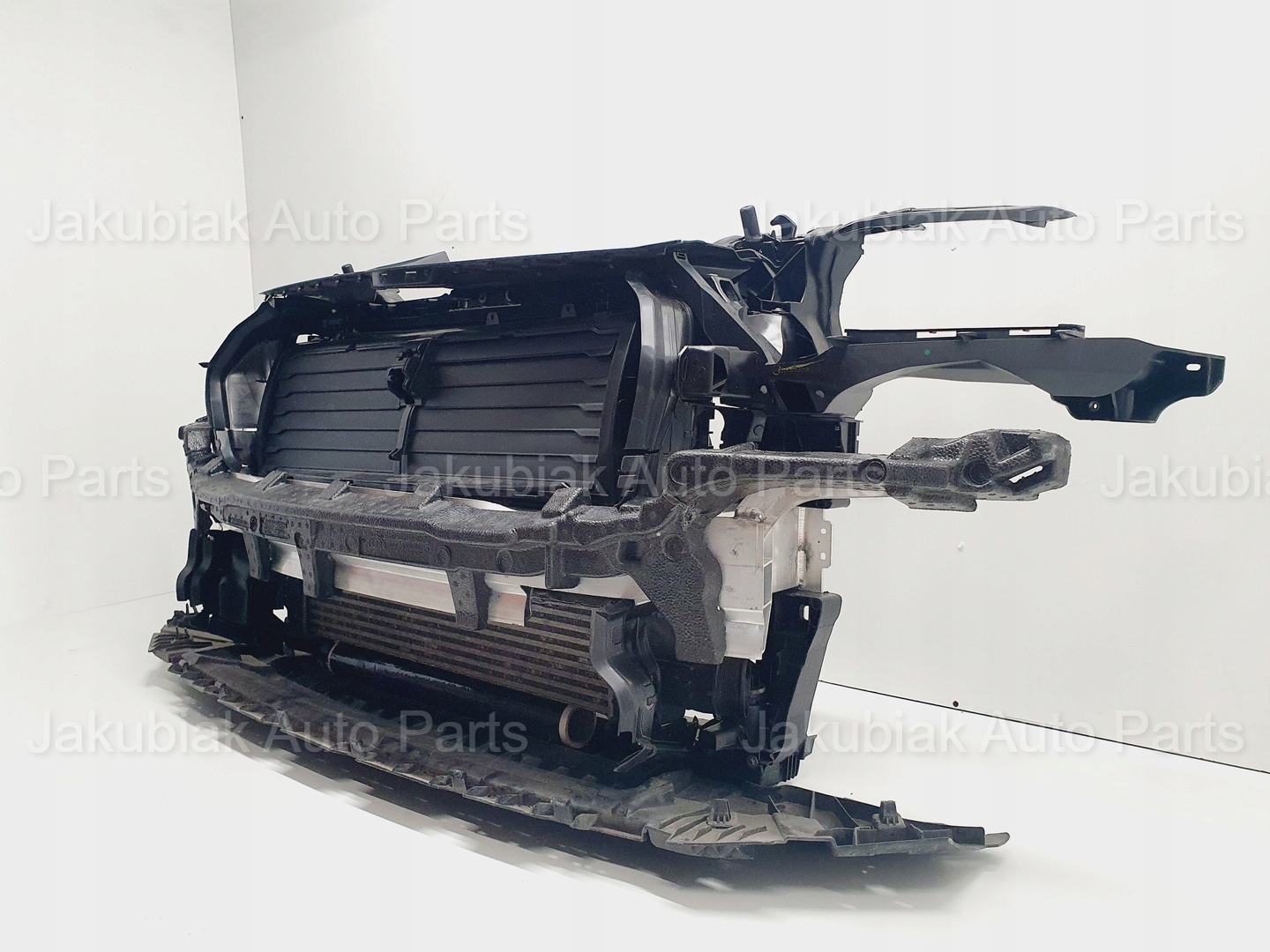 AUDI Q5 80A LIFT KOMPLETNY PAS PRZEDNI CHŁODNICE WENTYLATORY BELKA 3.0 Producent części Audi OE