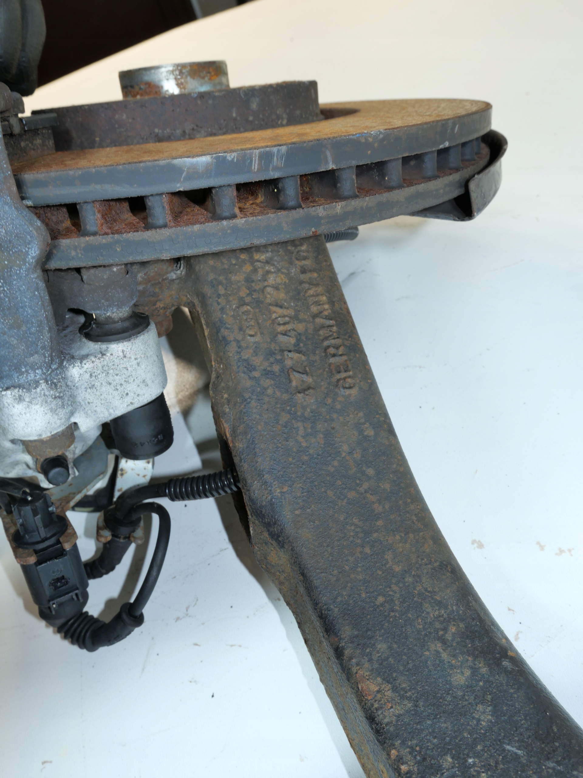 swing left front 4Z7407257B AUDI A6 C5 ALLROAD 2.5 TDI