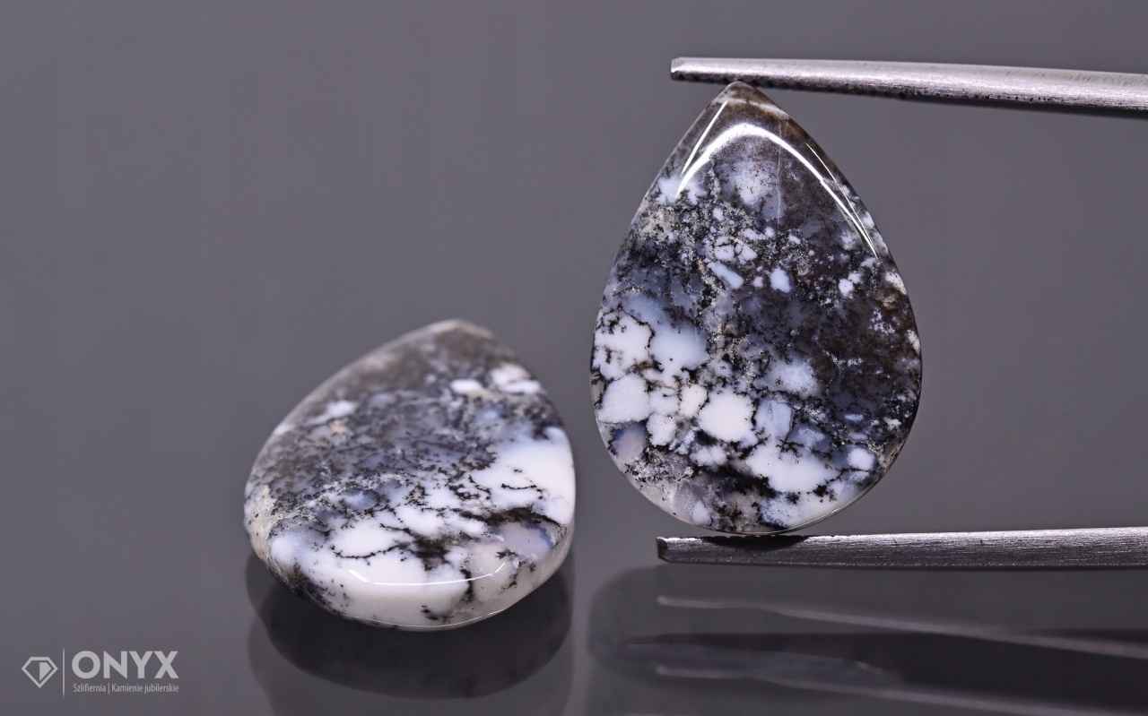 Dendritový achát z Turecka konvexní mělký Pár slza