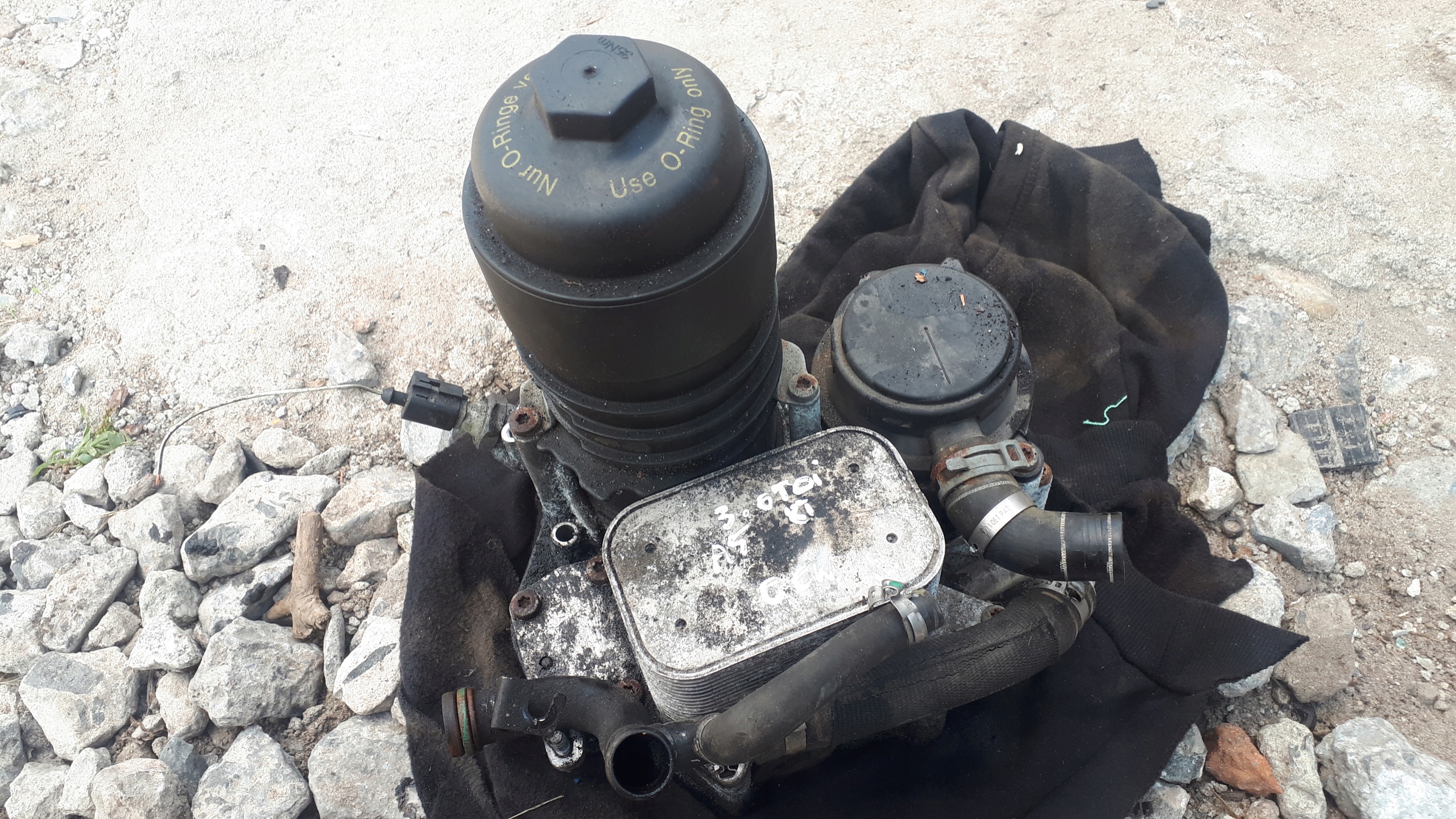 A5 8T PODSTAWA OBUDOWA FILTRA OLEJU 3 0 TDI A4 B8