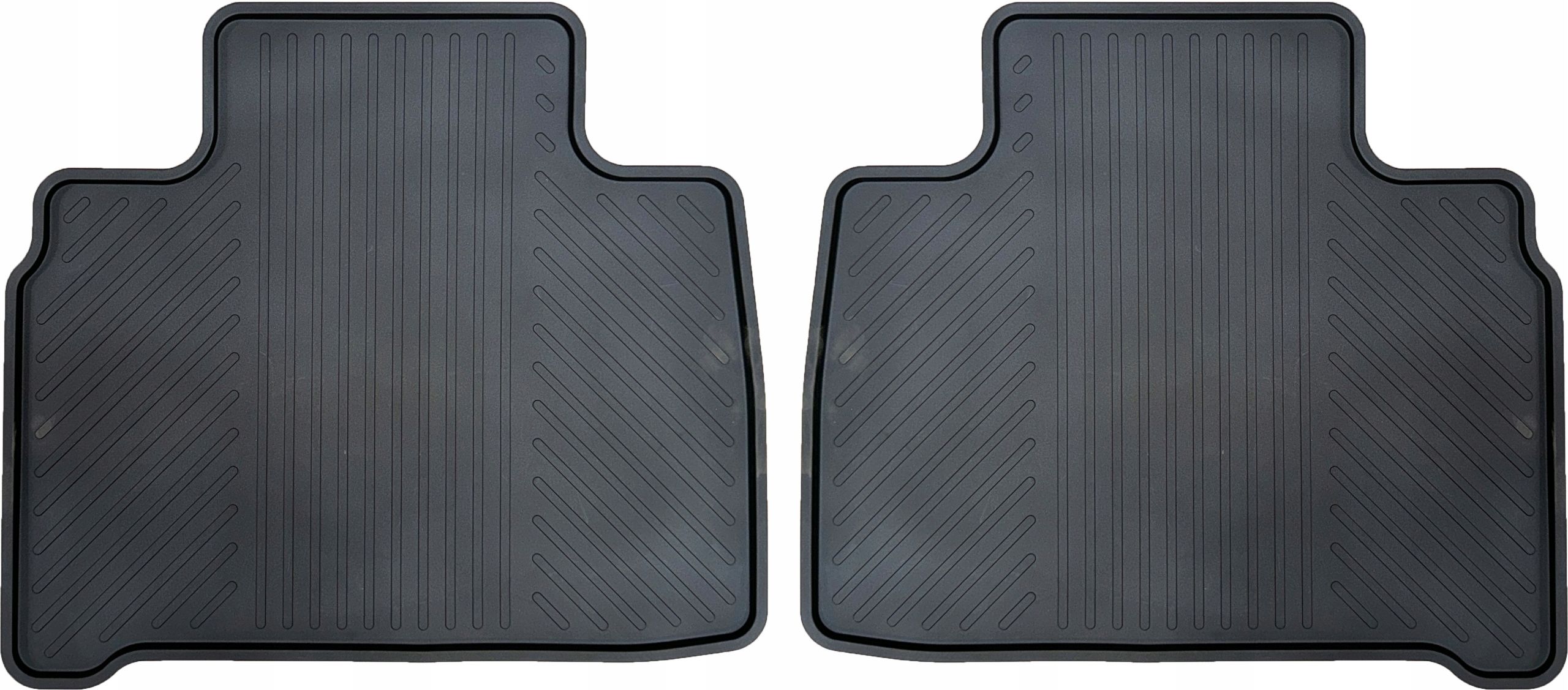 Dywaniki podłogowe, gumowe czarne, tył