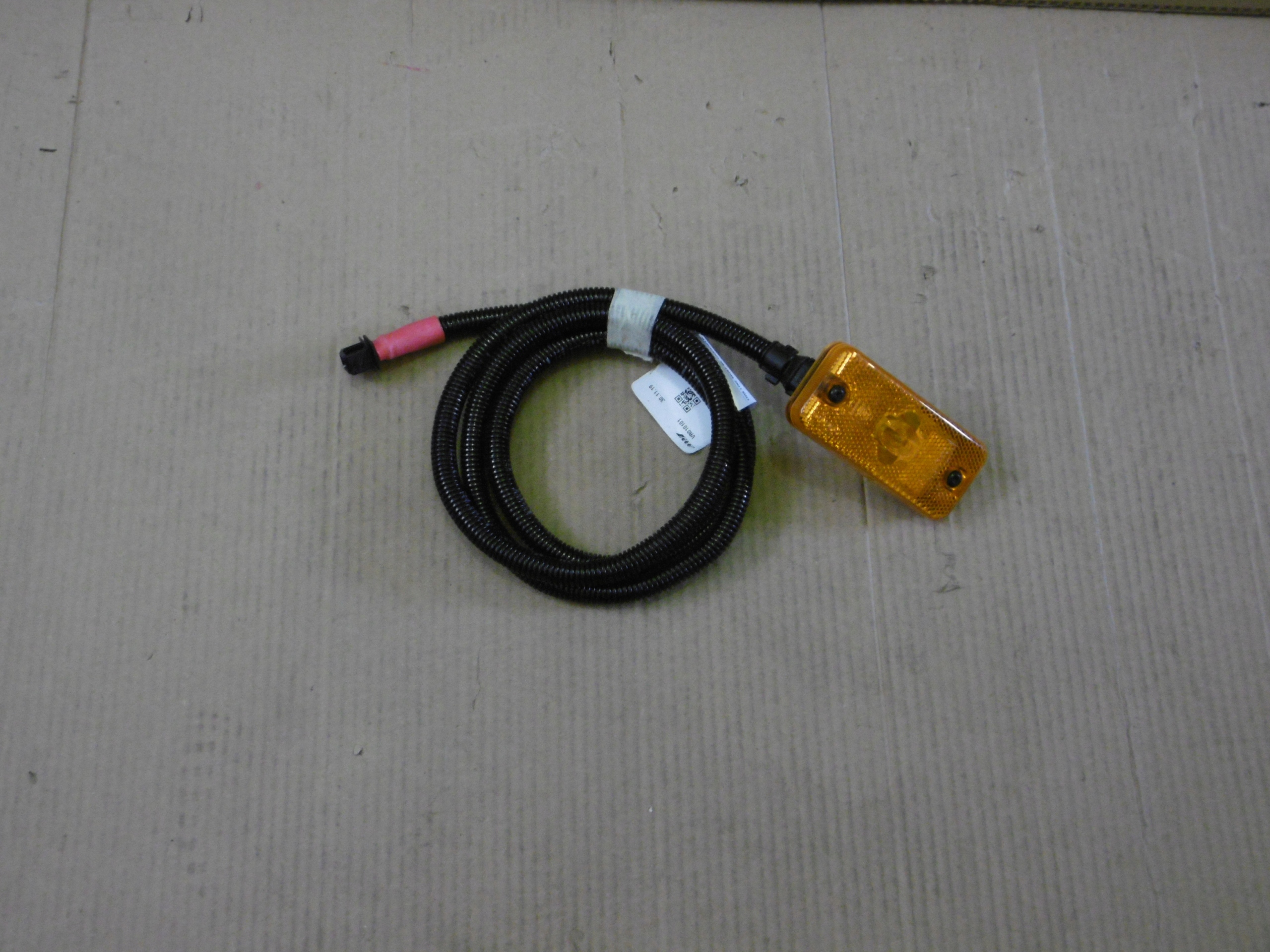 LAMPKA OBRYSOWA + INSTALACJA VOLVO FH FM FL