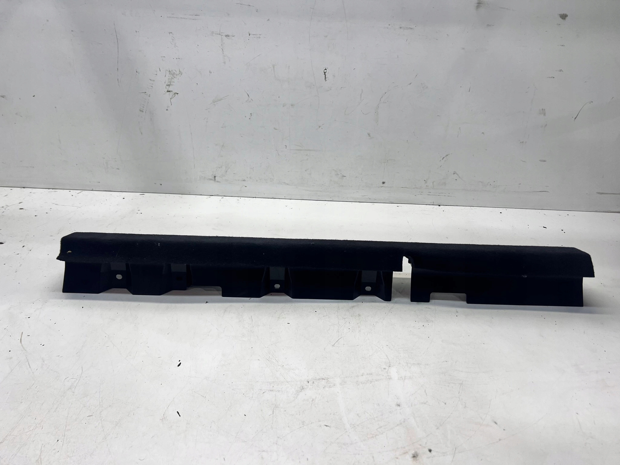 floor moulding boot front AUDI Q5 FY 80A861529H GW8