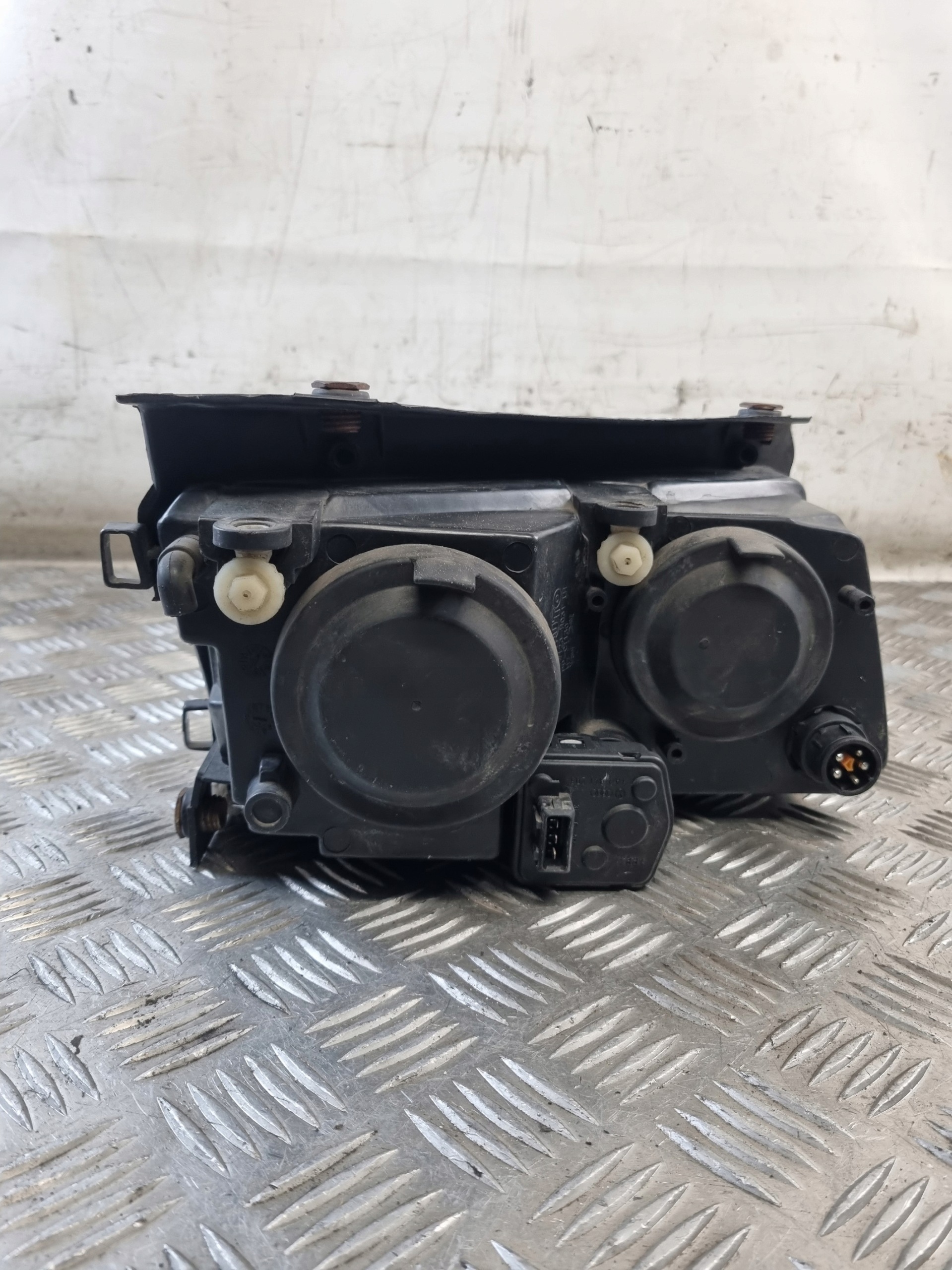 fanale faro anteriore sinistra VW PASSAT B5