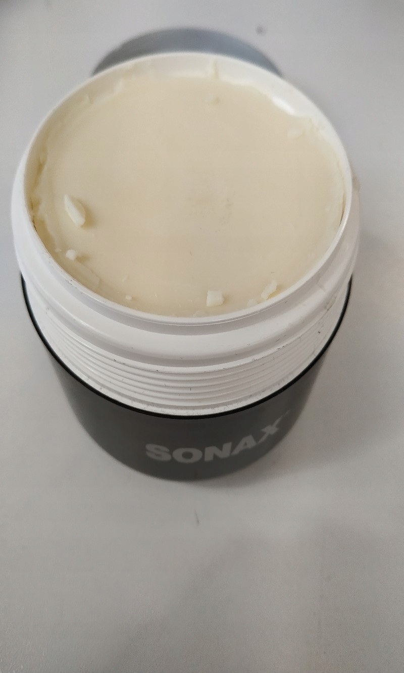 SONAX-WOSK CARNAUBA 200ML PREMIUM CLASS Rodzaj polerowanie lakieru