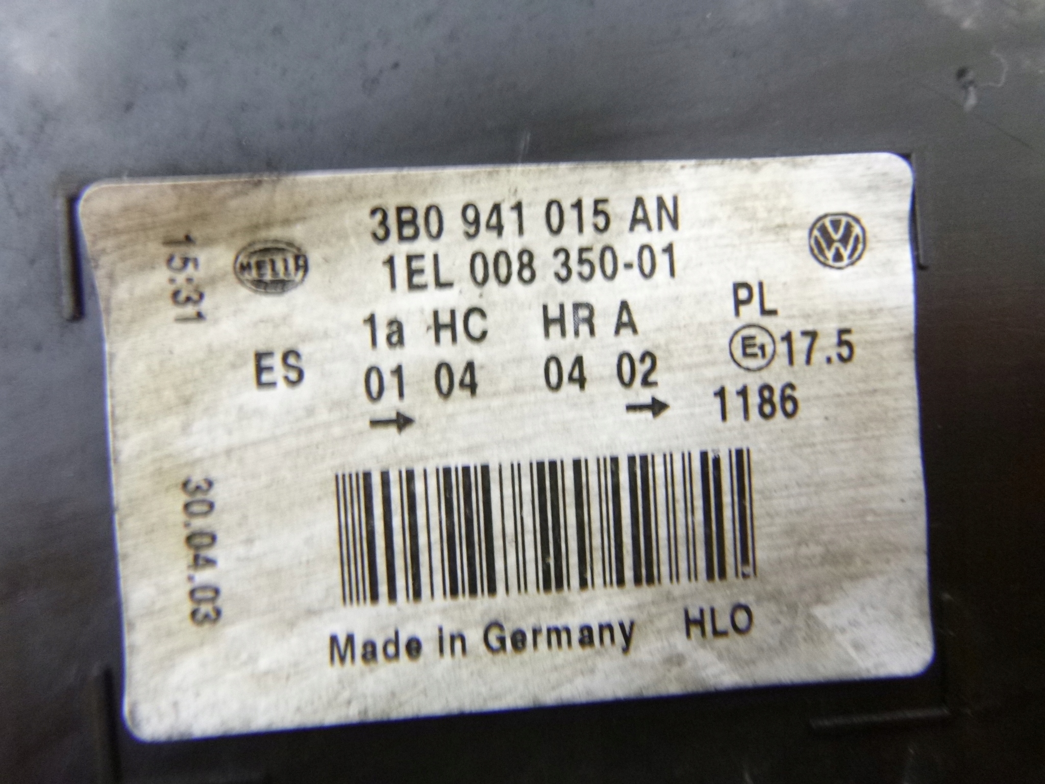 light front Volkswagen Passat B5 Lift 2002r. 3B0941015AN