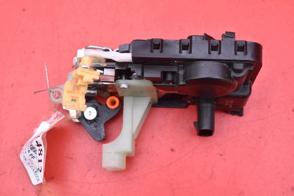 lock door right front front EU A00082540 BAIC BEIJING X3 LIFT 19
