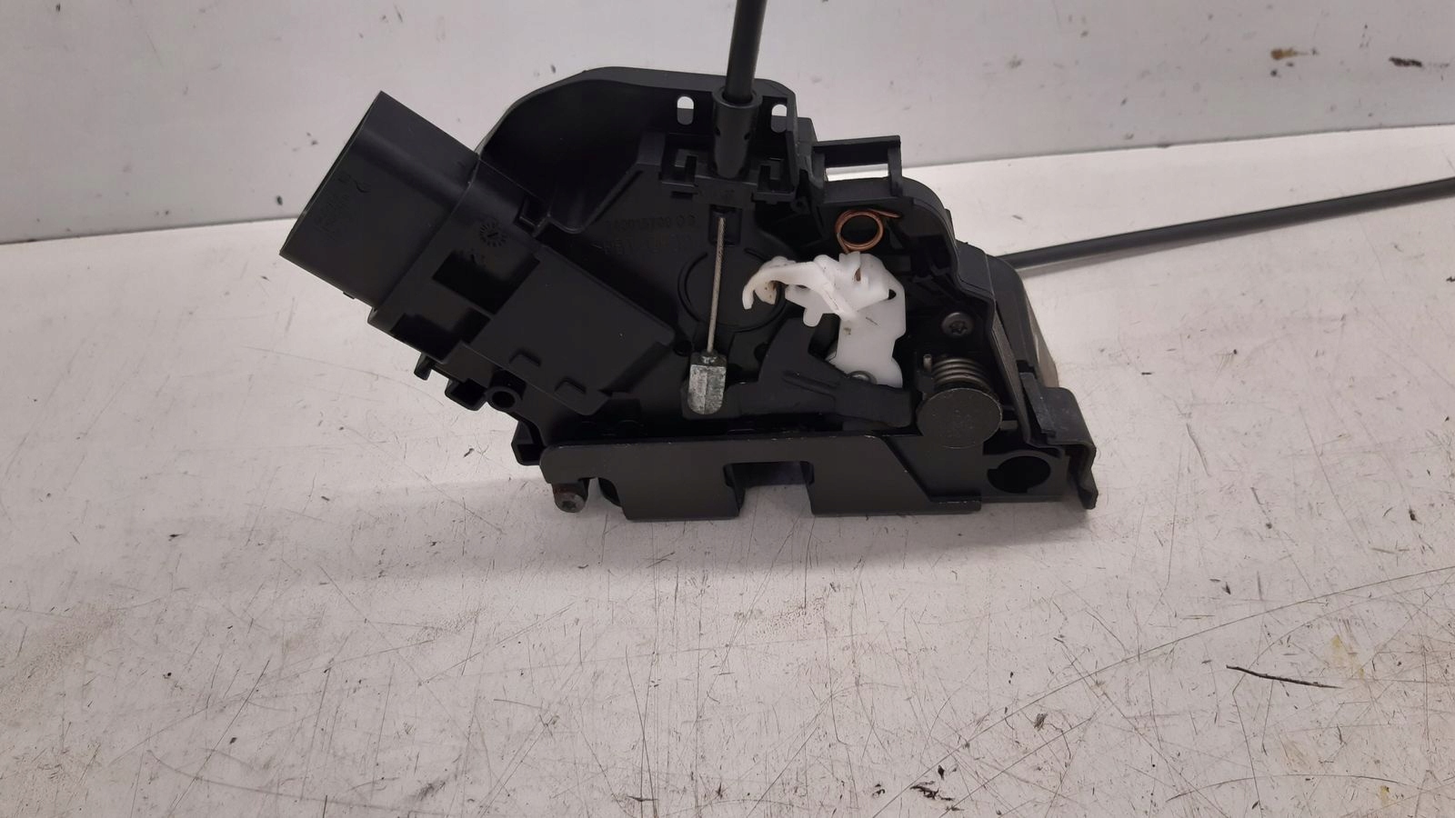 lock handle front front right Volvo V70 III kombi LIFT 2,0D