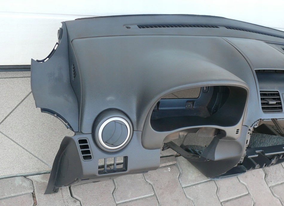 dashboard instrument panel cockpit SUZUKI SX4 SX-4 and EUROPA