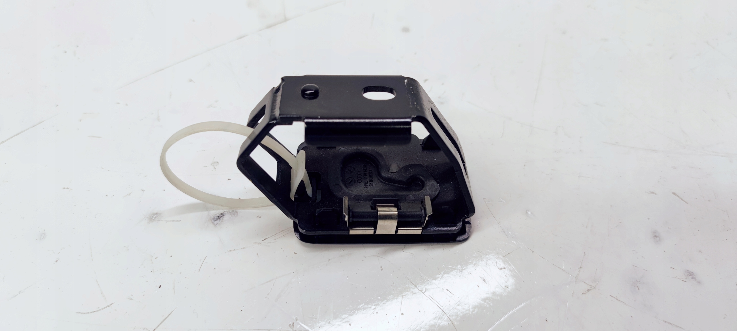 bracket holder ROLETY AUDI A6 C6 4F9861735
