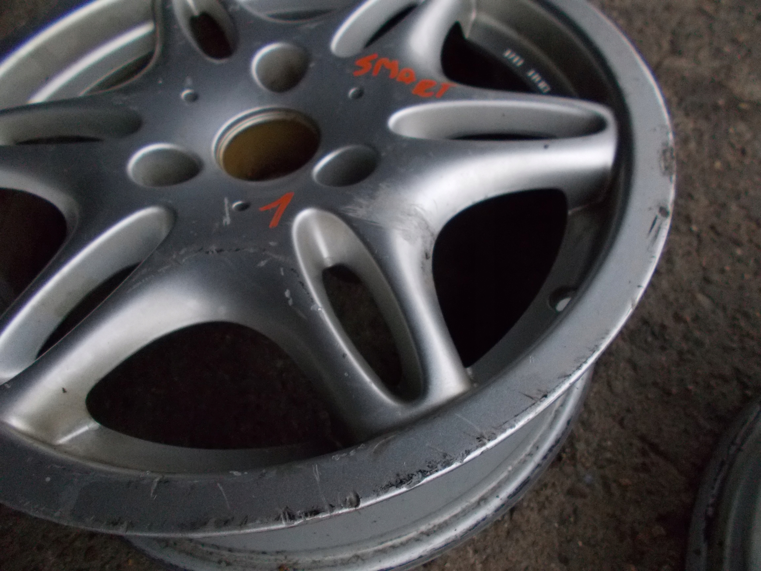 discs aluminium SMART 108612217AA 108740551A 15" ET 1 KOMPLET